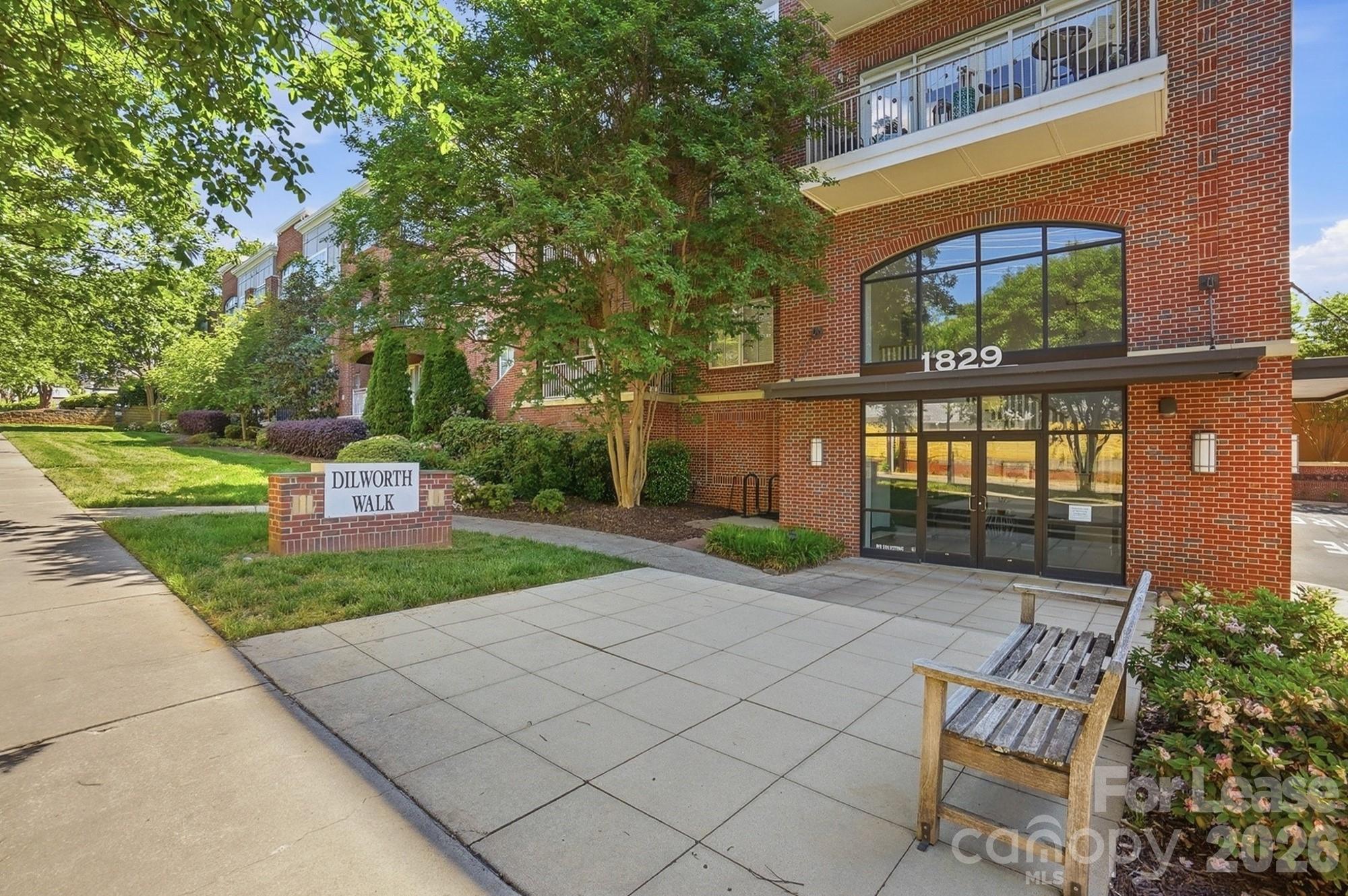 1829 Kenilworth Avenue 204 Property Photo 2