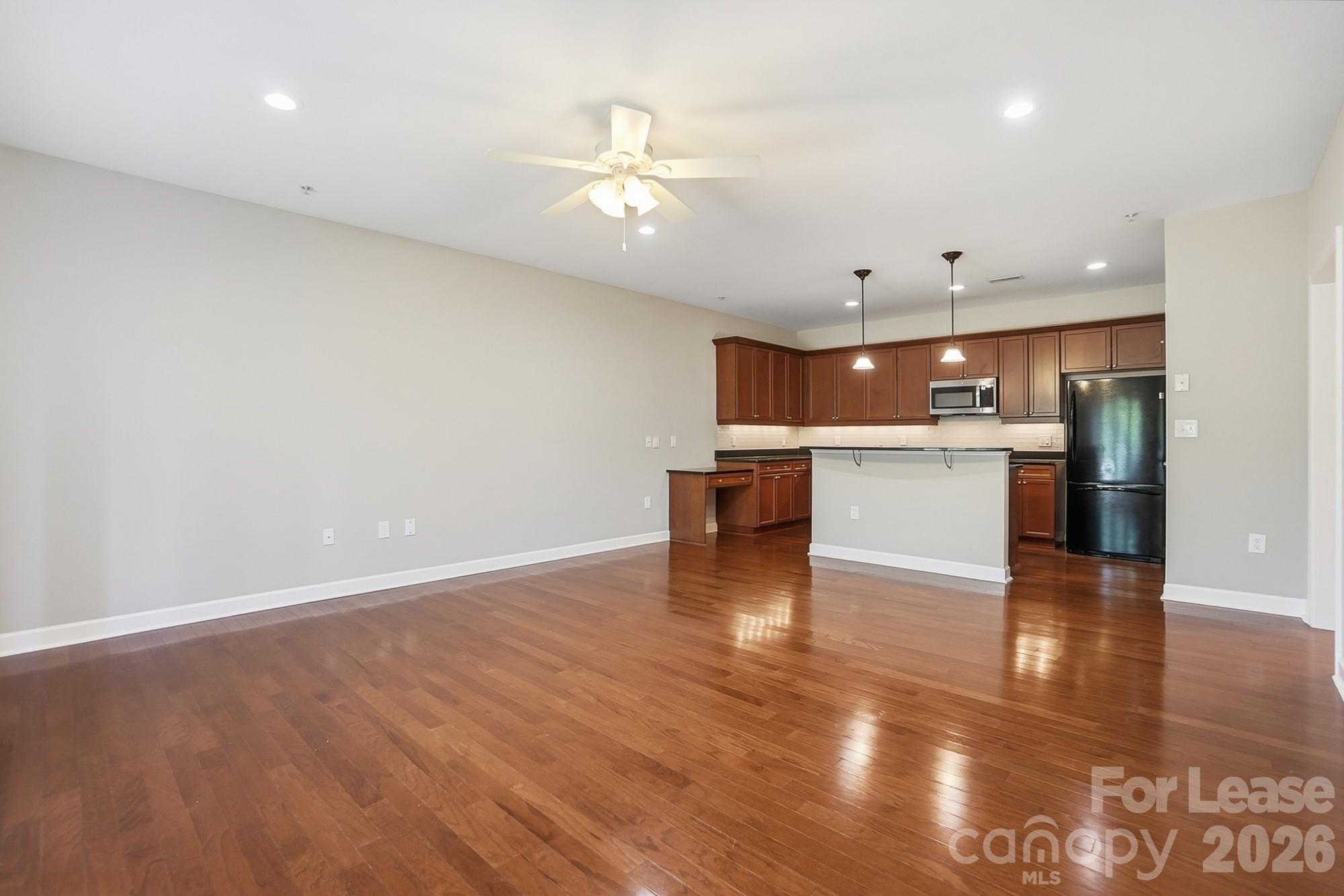 1829 Kenilworth Avenue 204 Property Photo 9