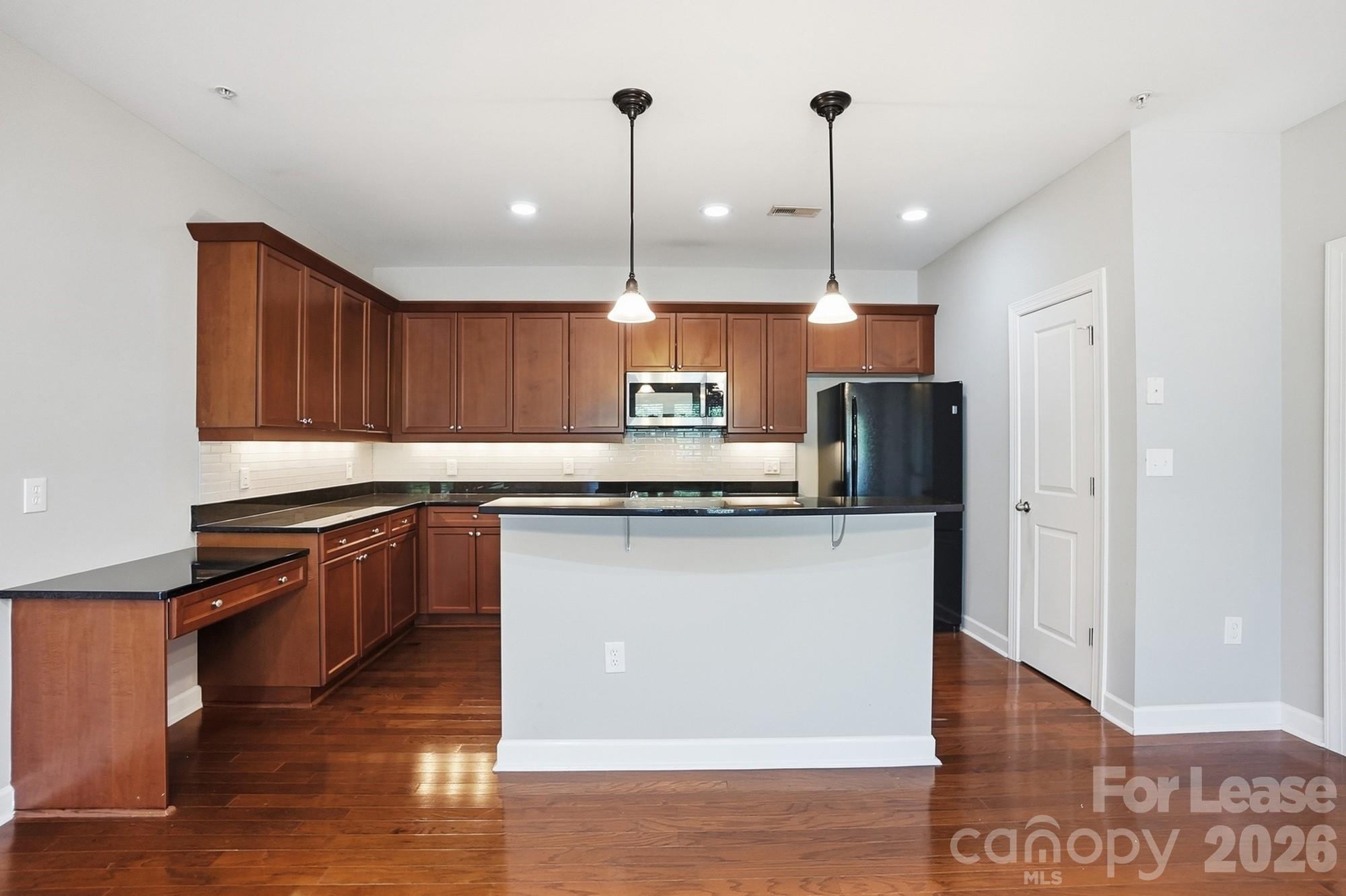1829 Kenilworth Avenue 204 Property Photo 10