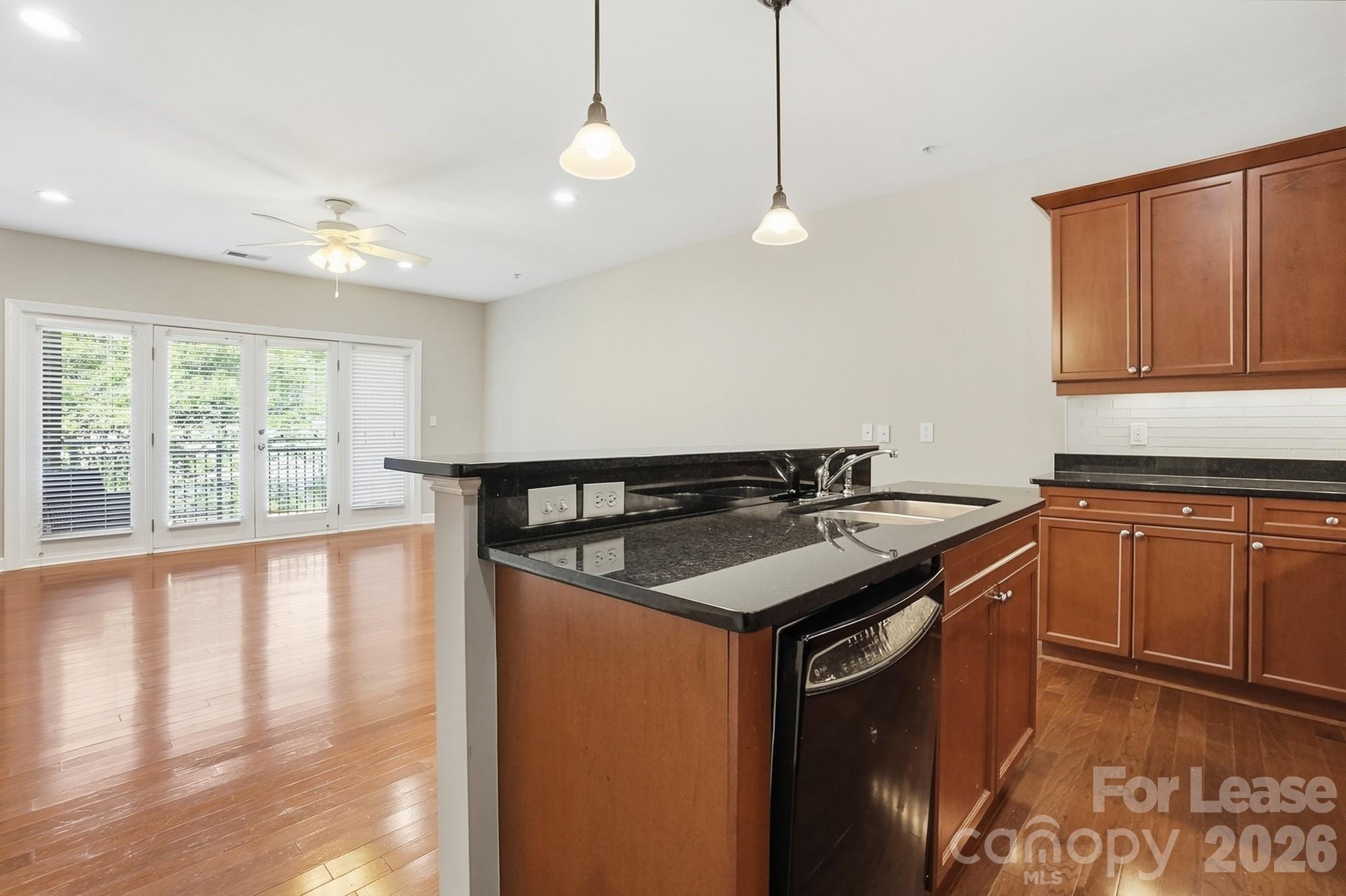 1829 Kenilworth Avenue 204 Property Photo 14