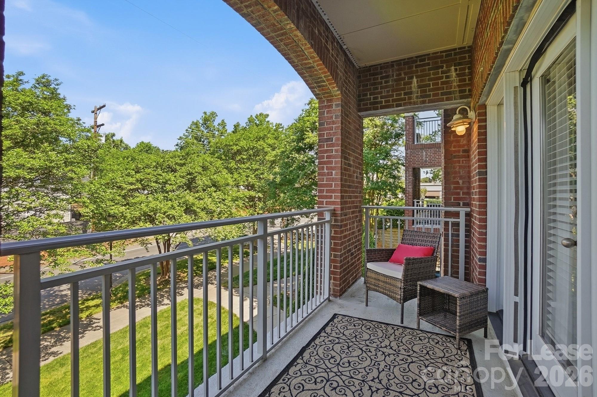 1829 Kenilworth Avenue 204 Property Photo 16