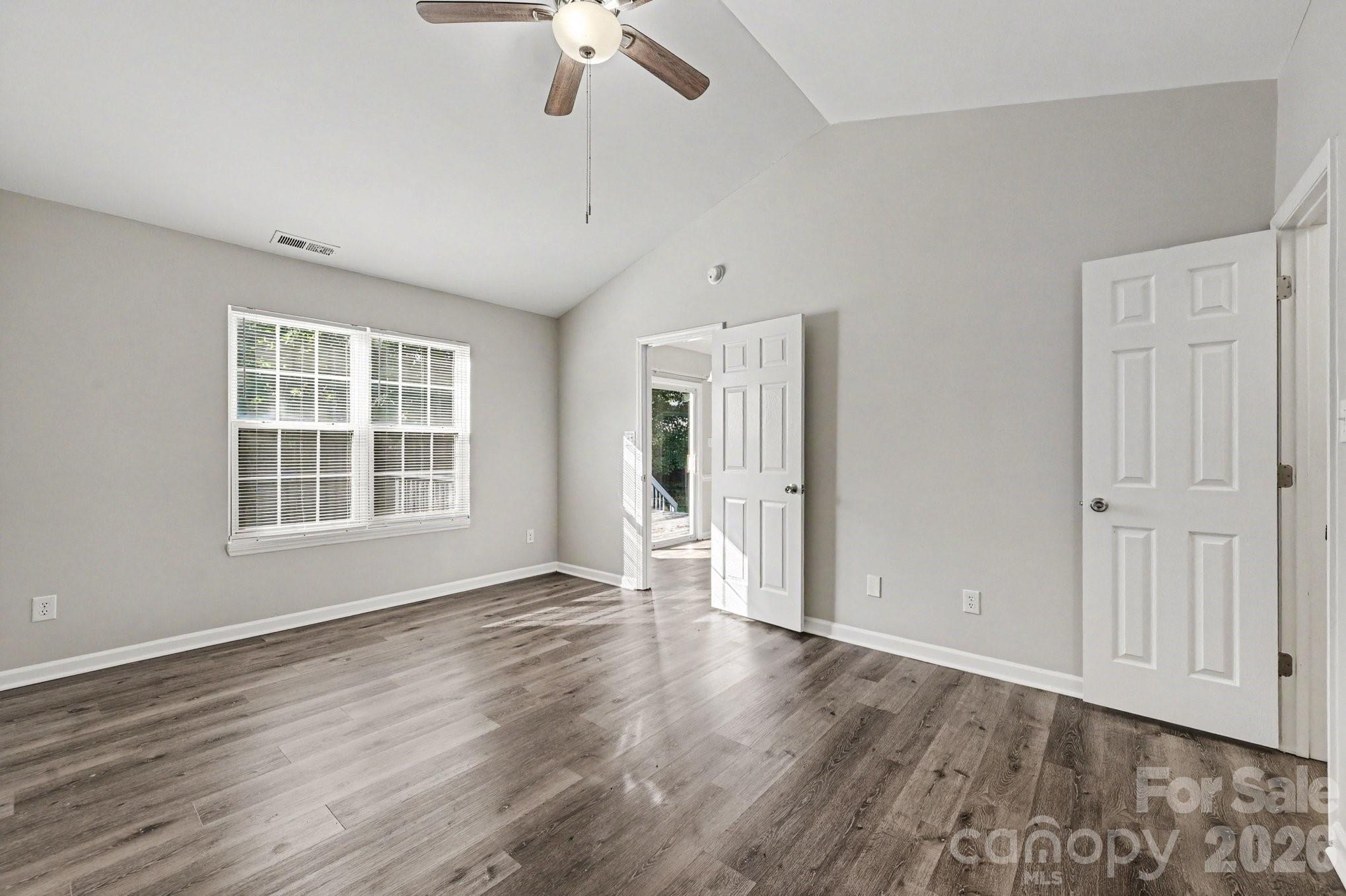 4410 Craven Hill Drive Property Photo 9