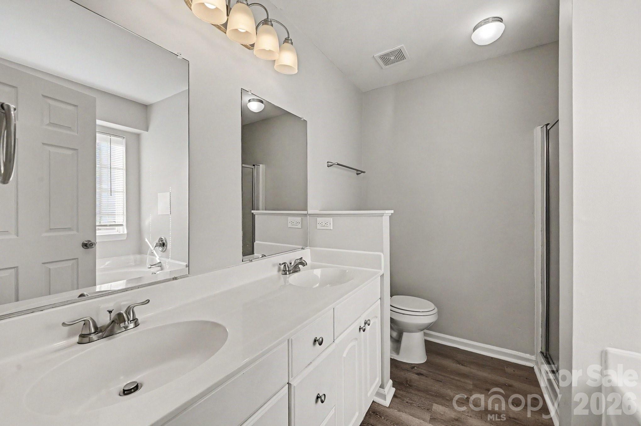 4410 Craven Hill Drive Property Photo 10