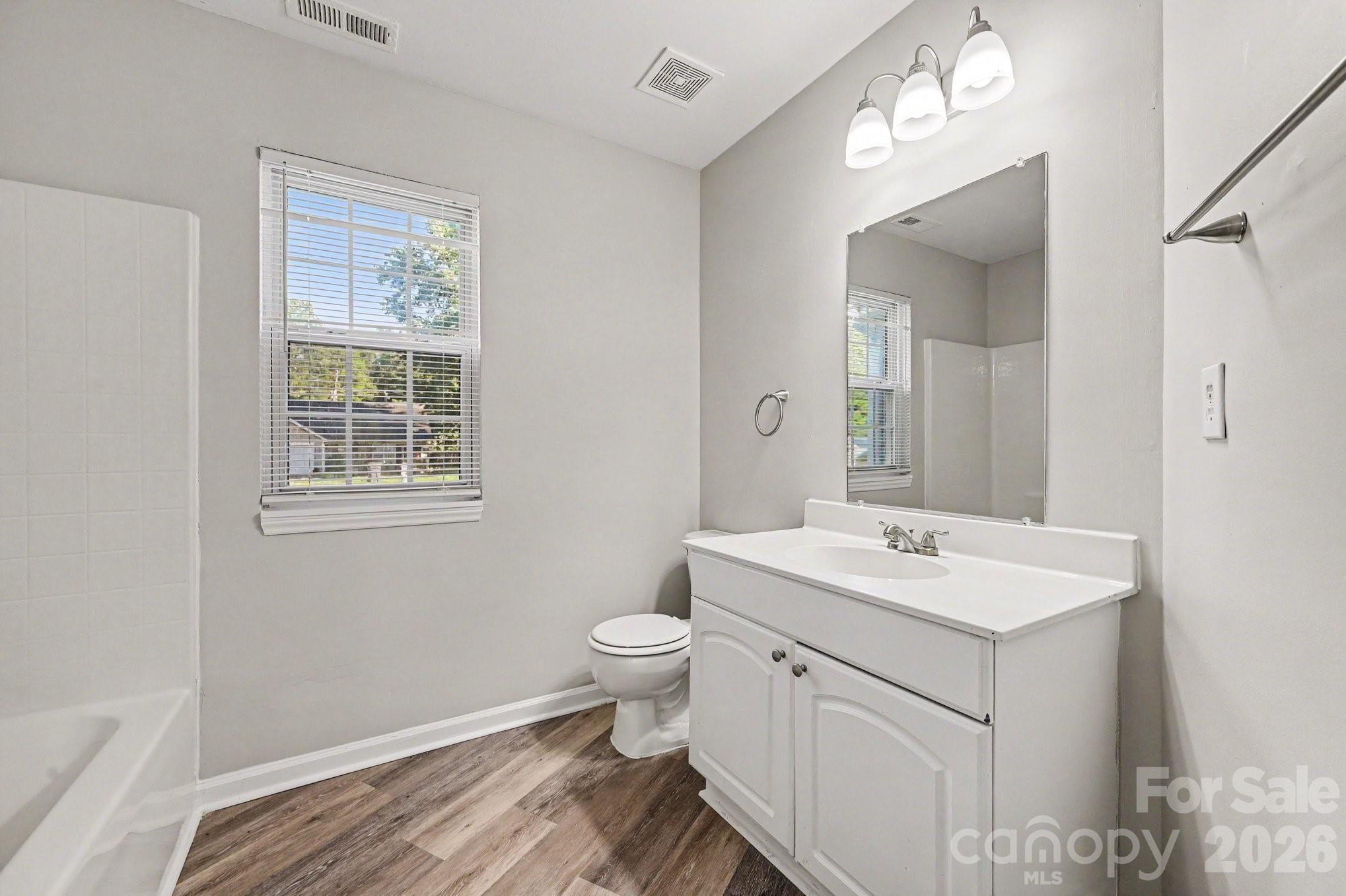 4410 Craven Hill Drive Property Photo 15
