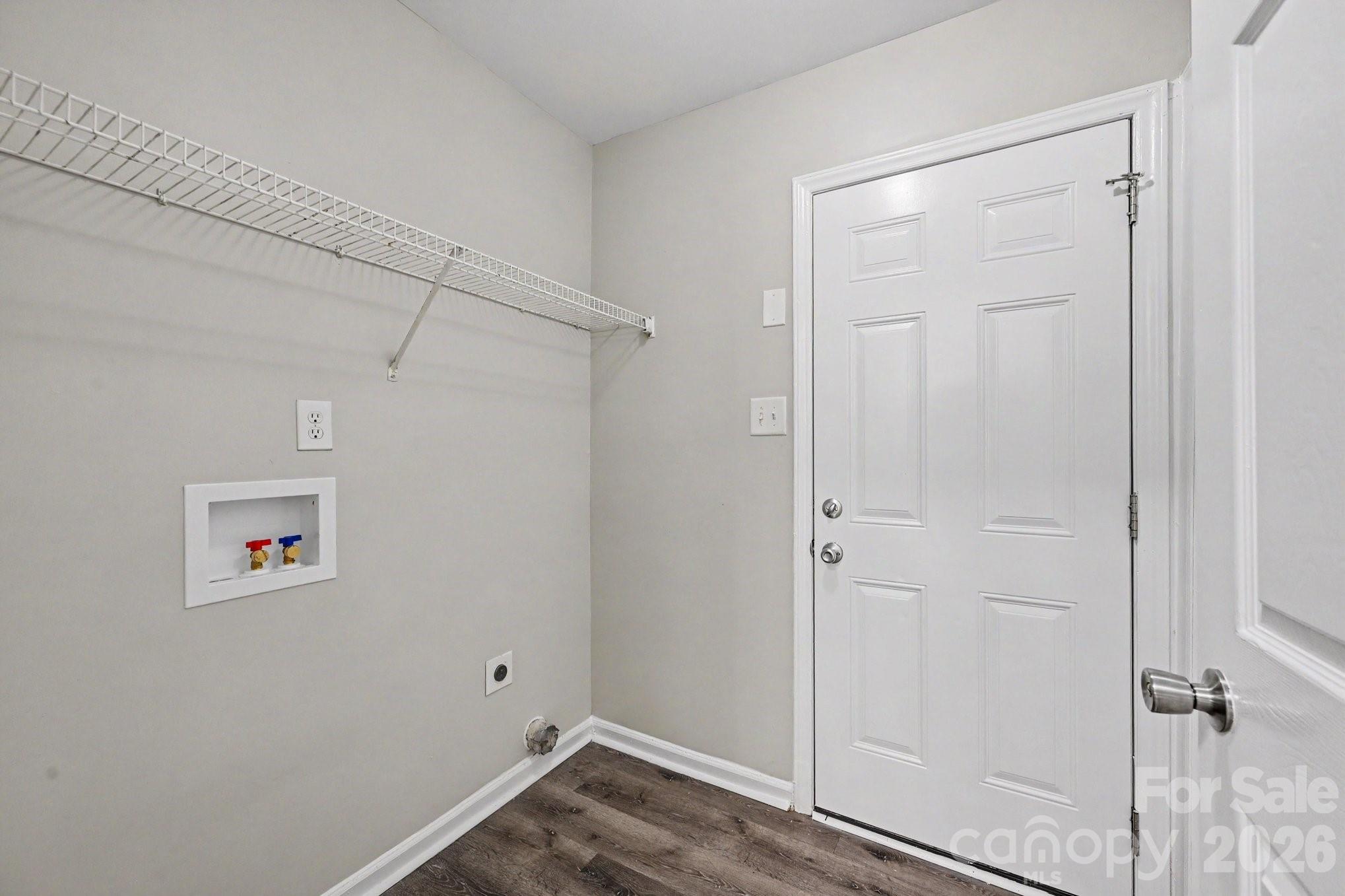 4410 Craven Hill Drive Property Photo 16