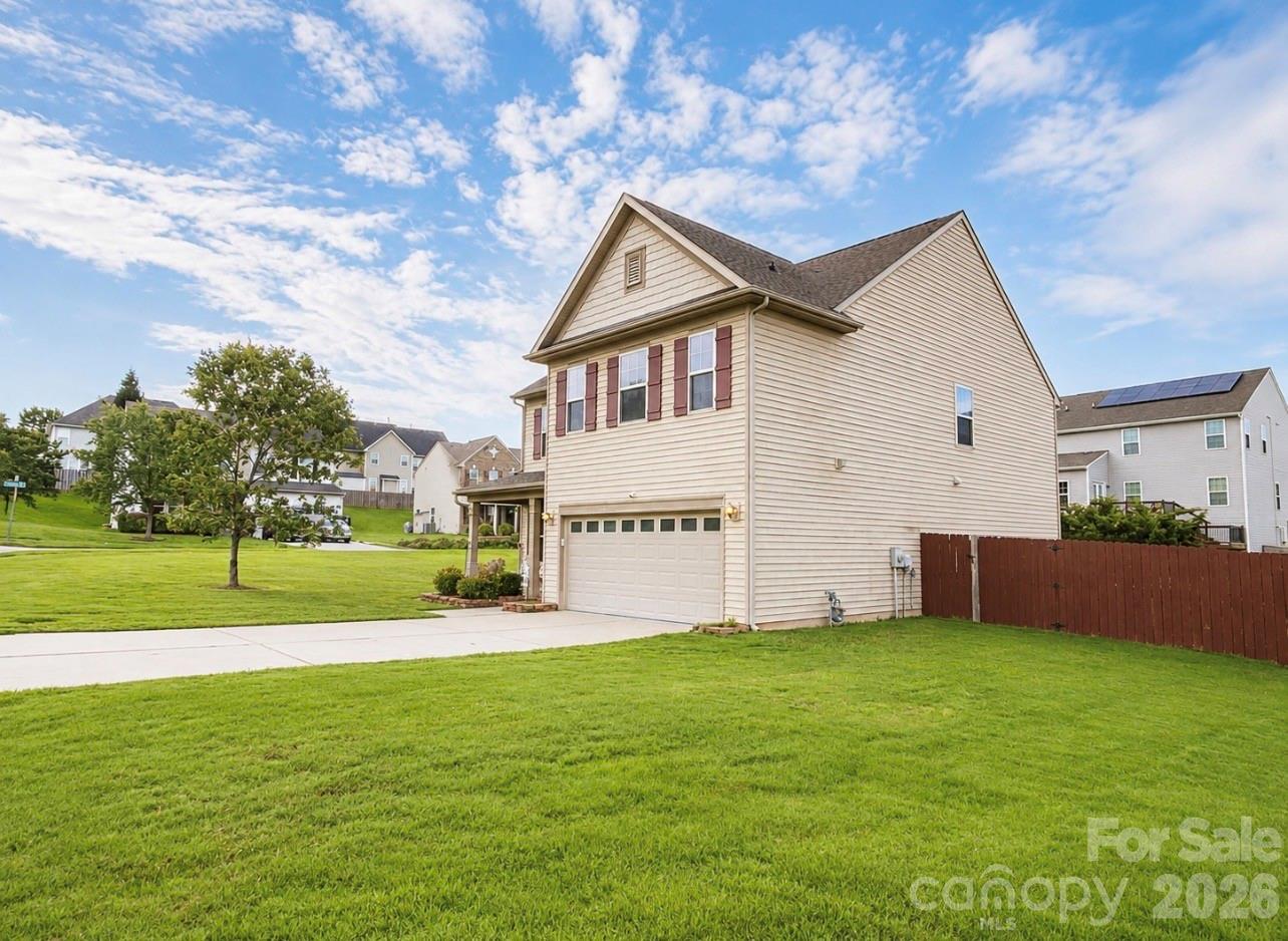 119 Gilden Way Property Photo 2