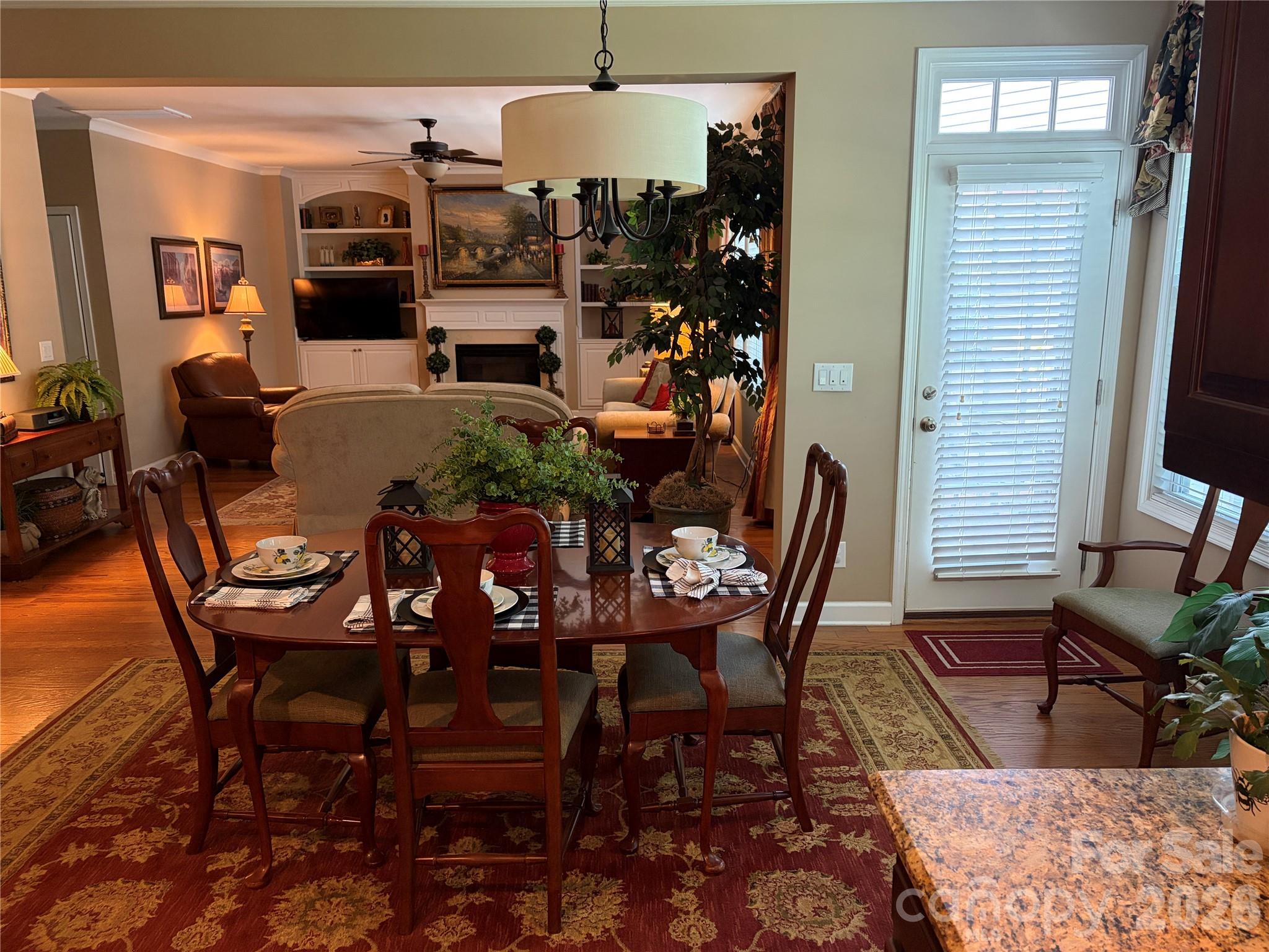17228 W Marbella Lane Property Photo 8
