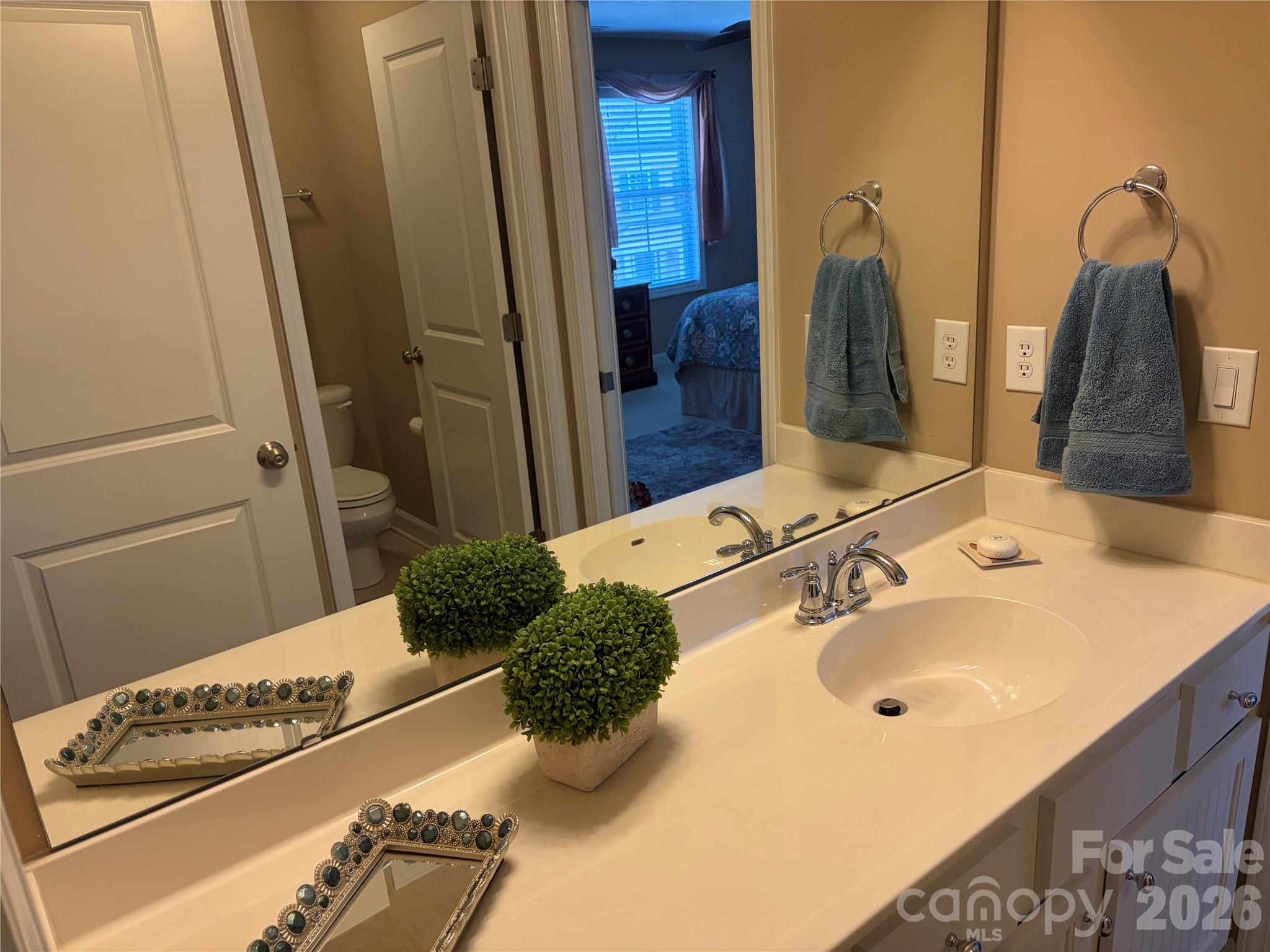 17228 W Marbella Lane Property Photo 19