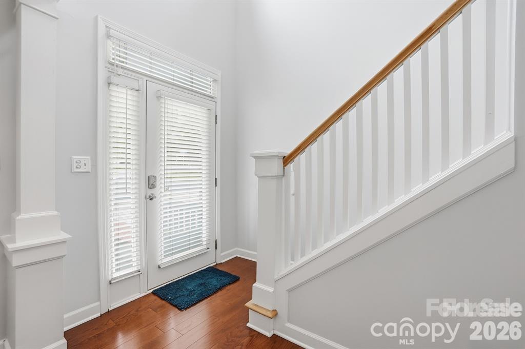 19512 Topgallant Drive Property Photo 6