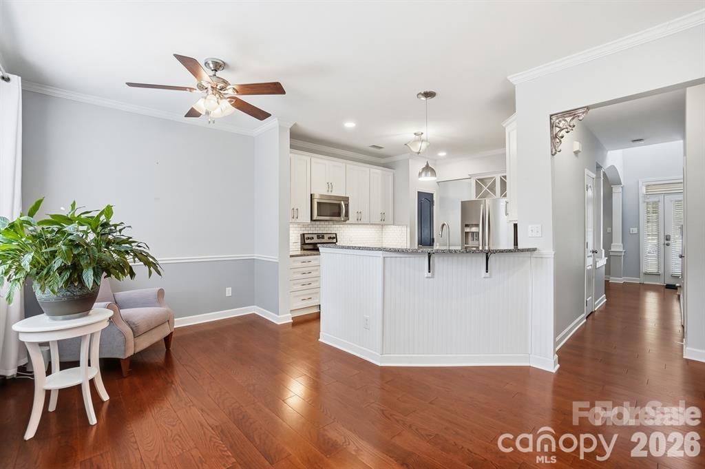 19512 Topgallant Drive Property Photo 13