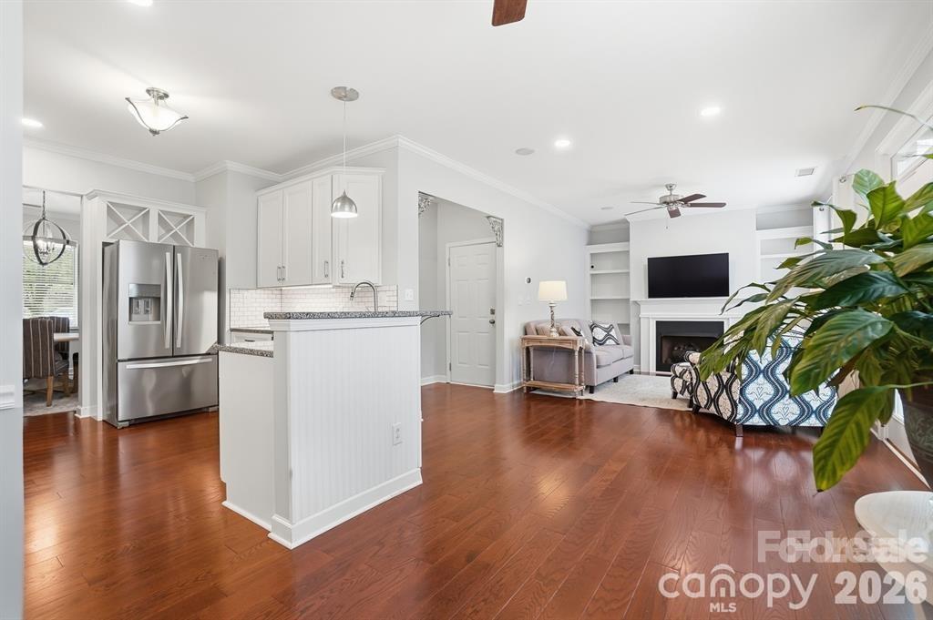 19512 Topgallant Drive Property Photo 16