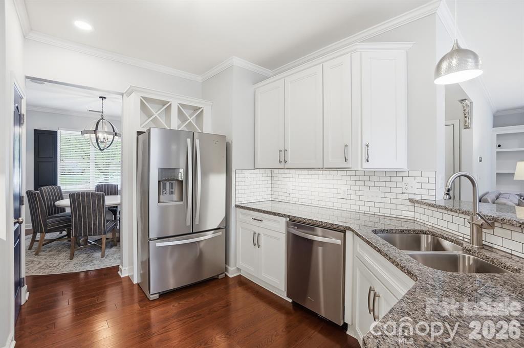 19512 Topgallant Drive Property Photo 19