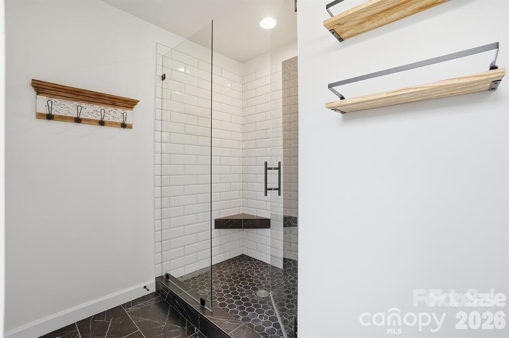 19512 Topgallant Drive Property Photo 35