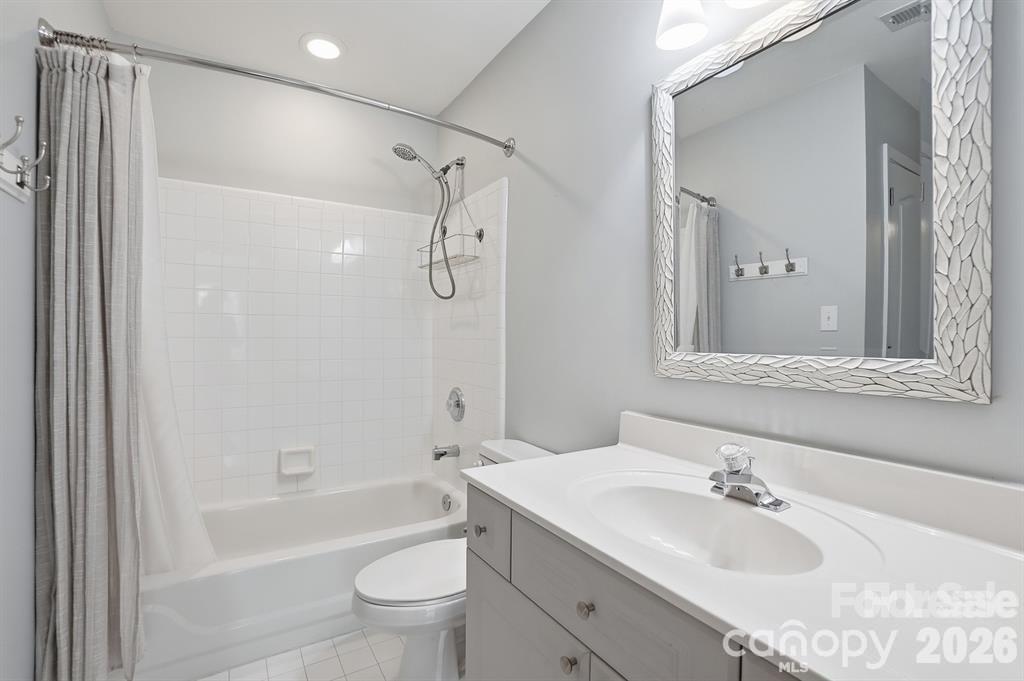 19512 Topgallant Drive Property Photo 36