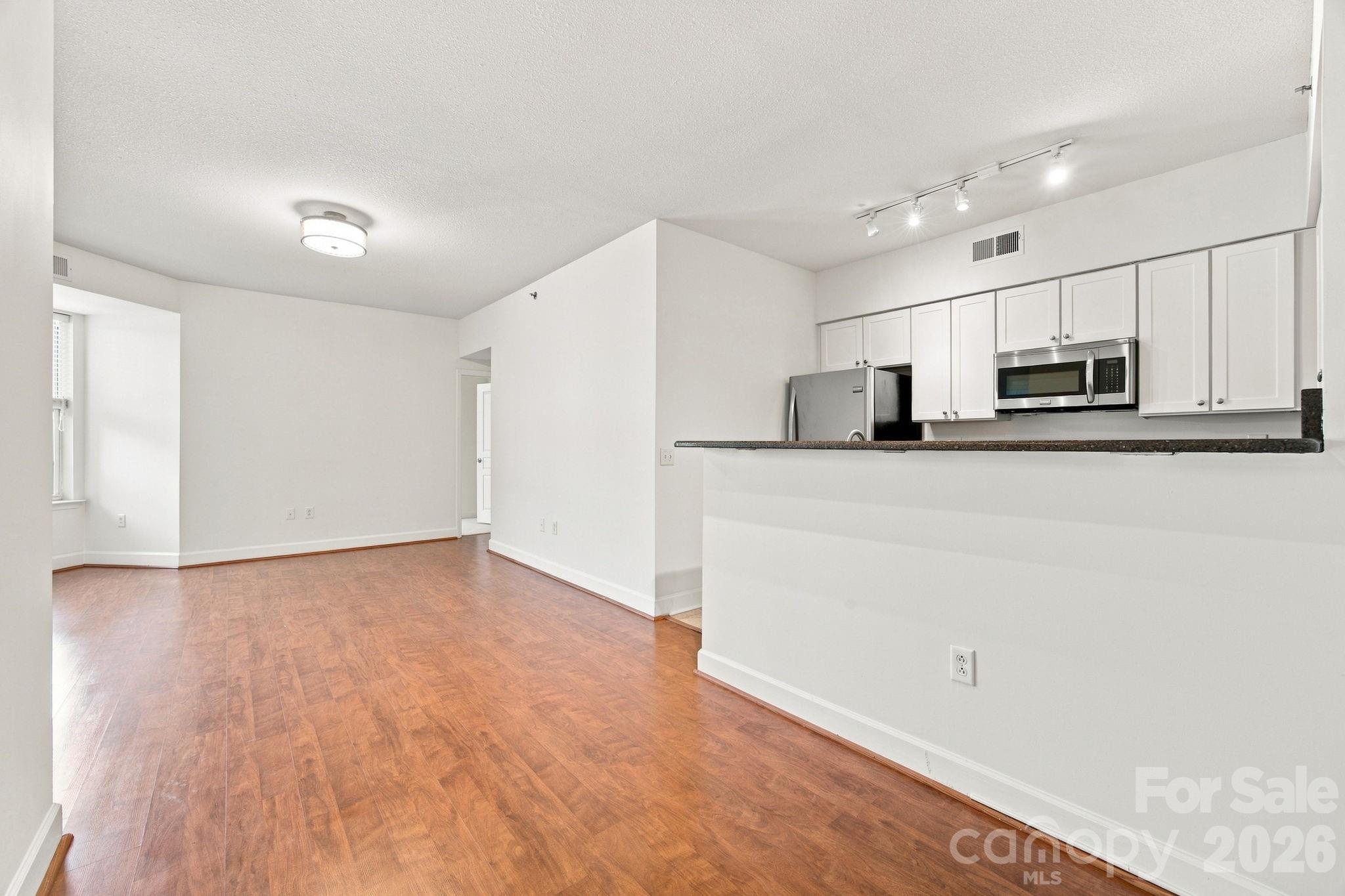 1315 East Boulevard 401 Property Photo 6