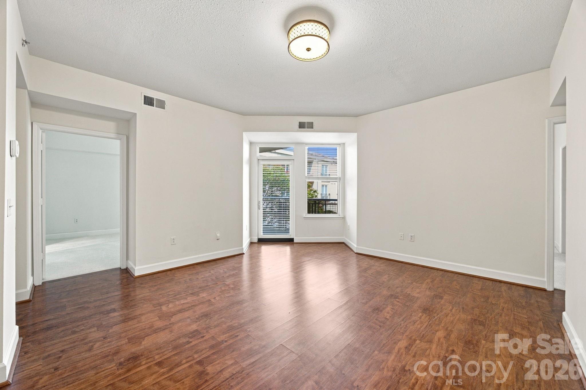 1315 East Boulevard 401 Property Photo 10