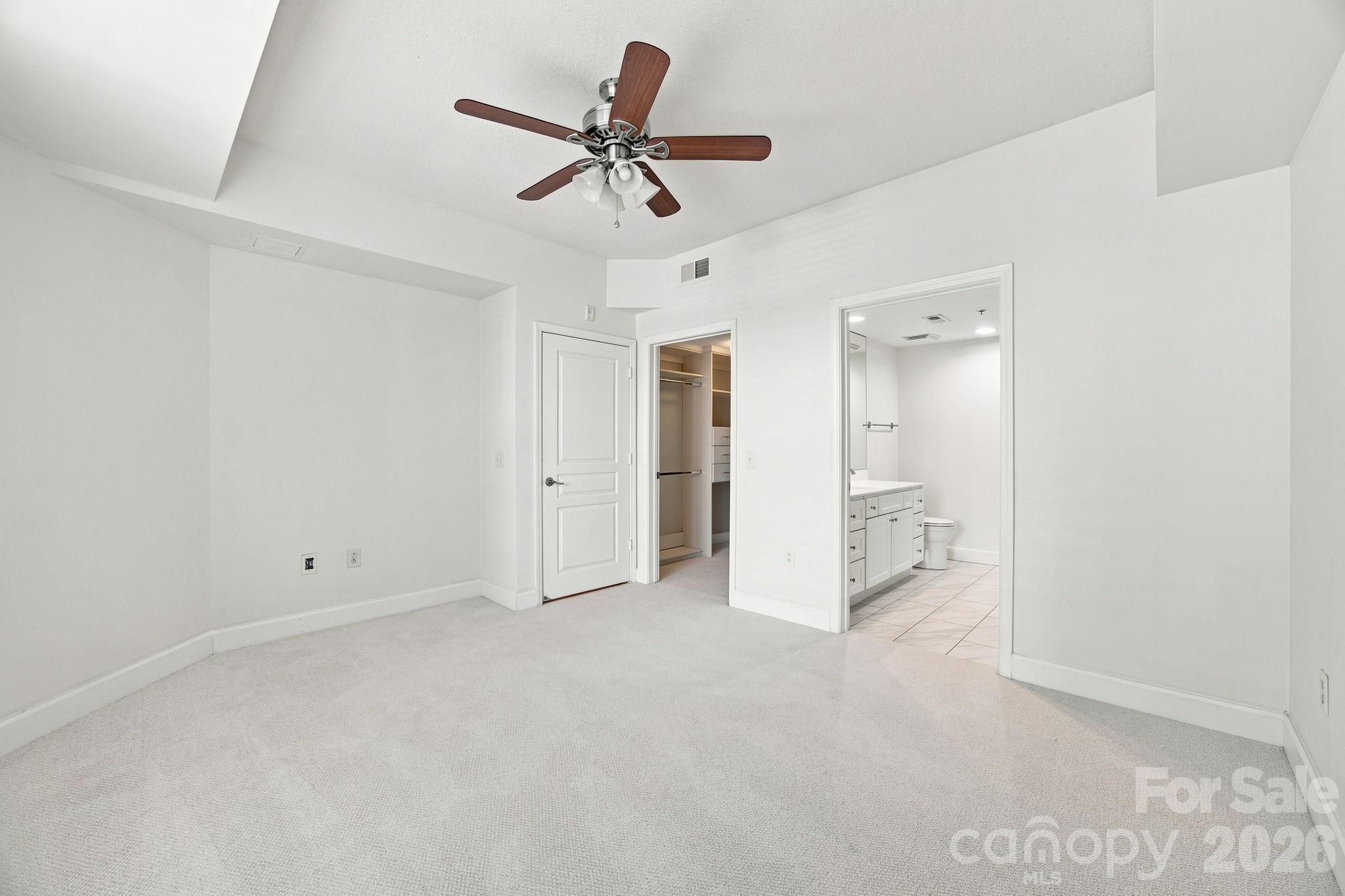 1315 East Boulevard 401 Property Photo 12
