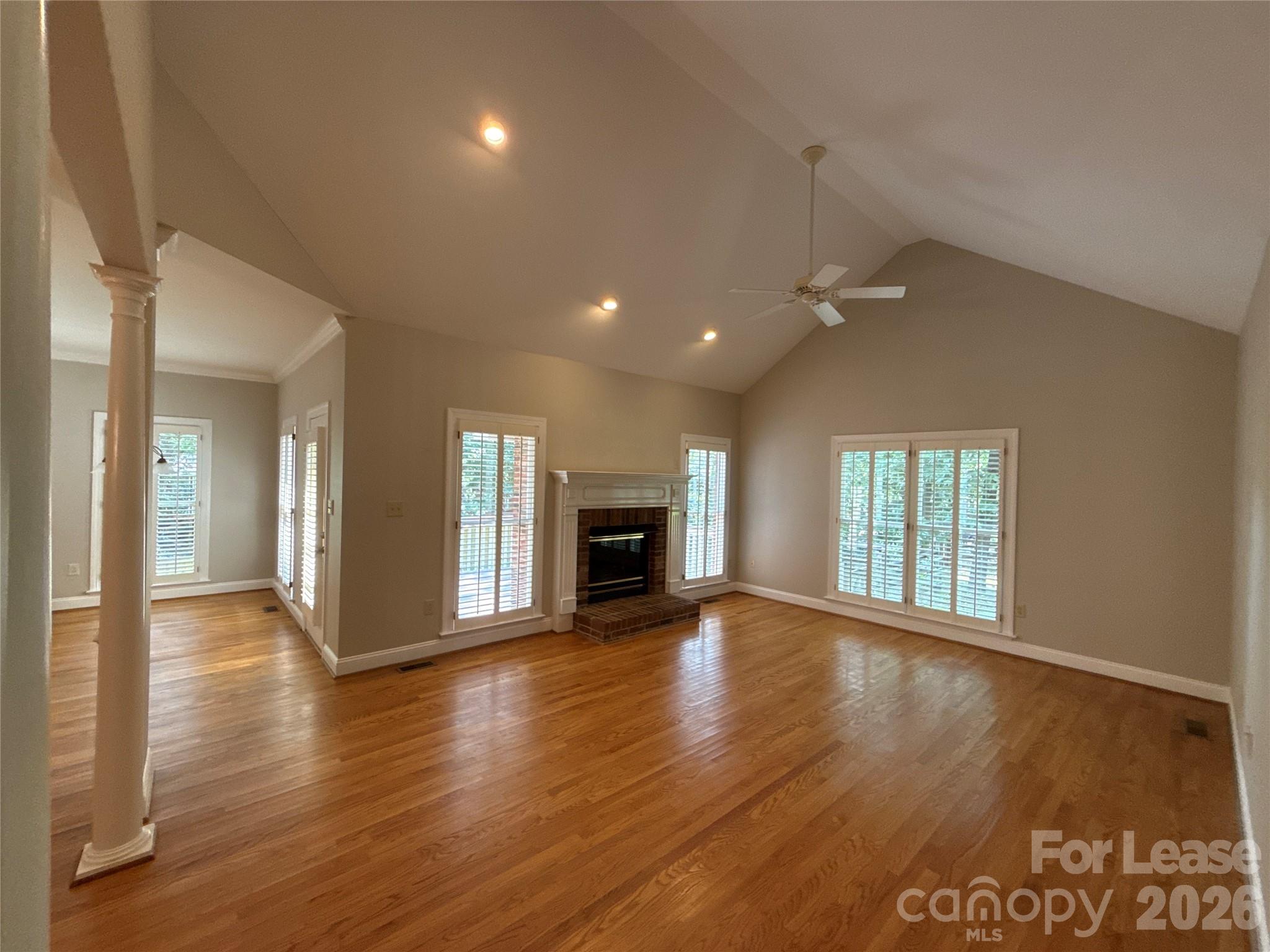 2649 Willowbrook Drive Property Photo 4