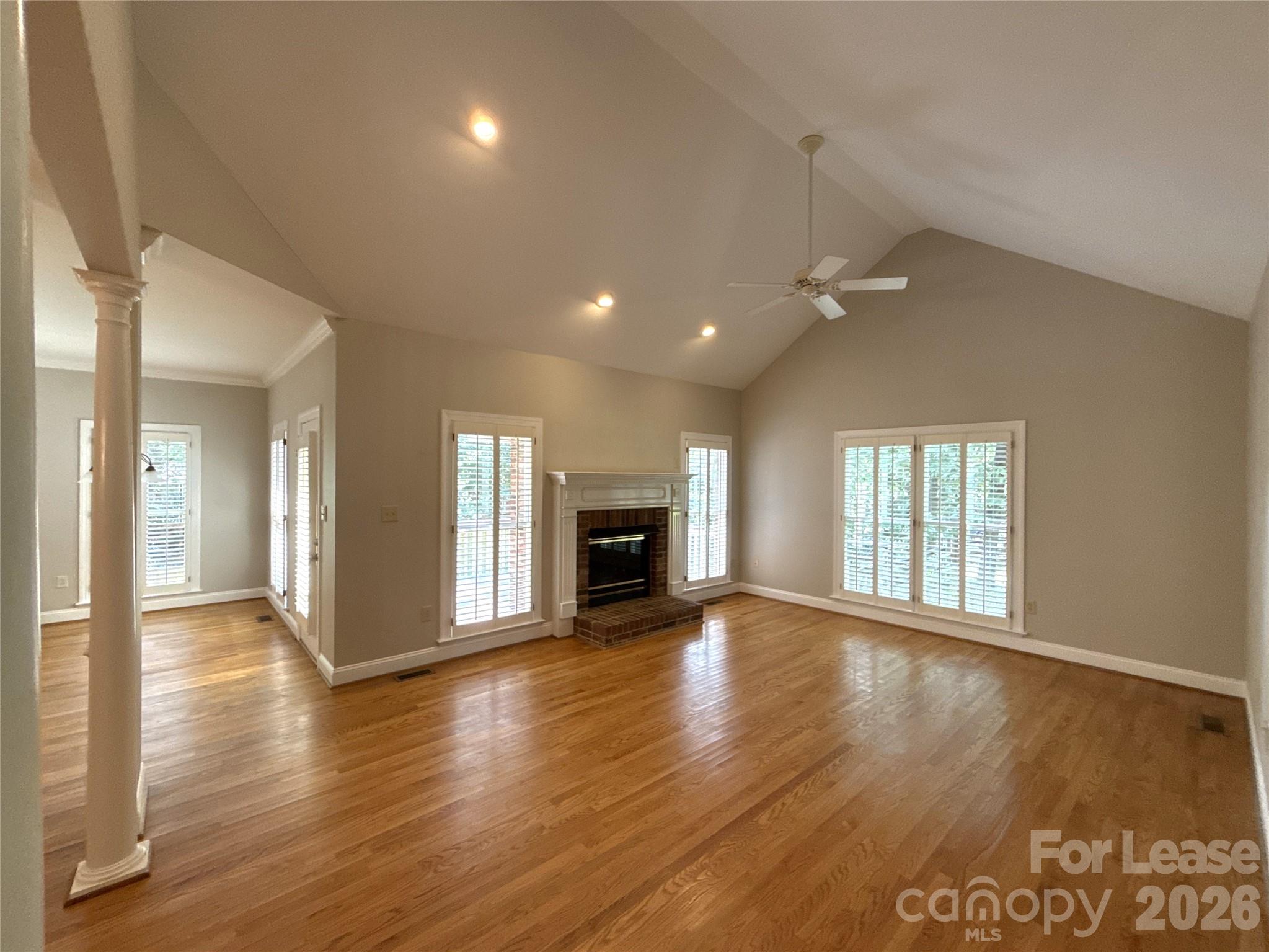 2649 Willowbrook Drive Property Photo 4