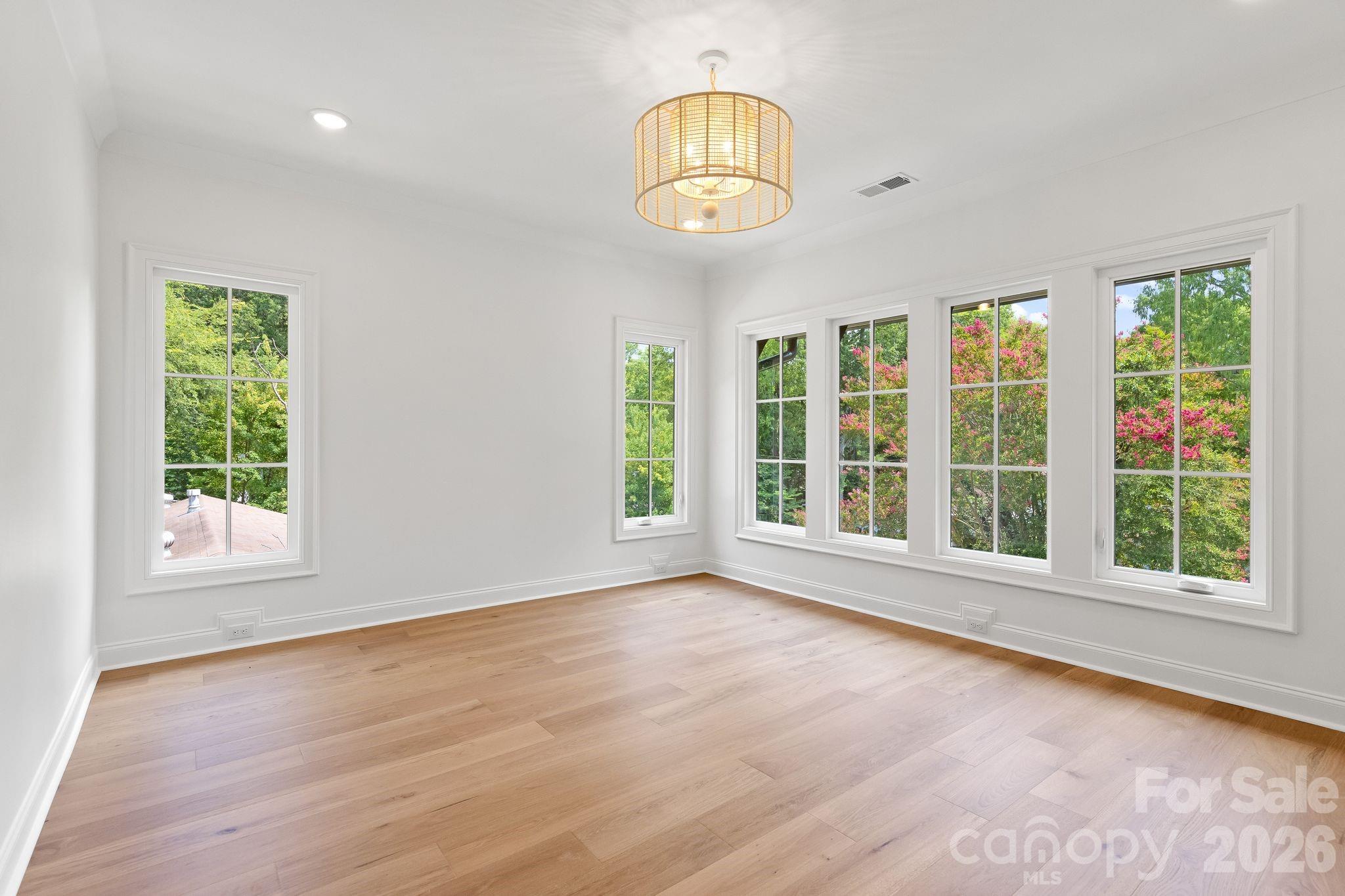815 Manhasset Road Property Photo 34