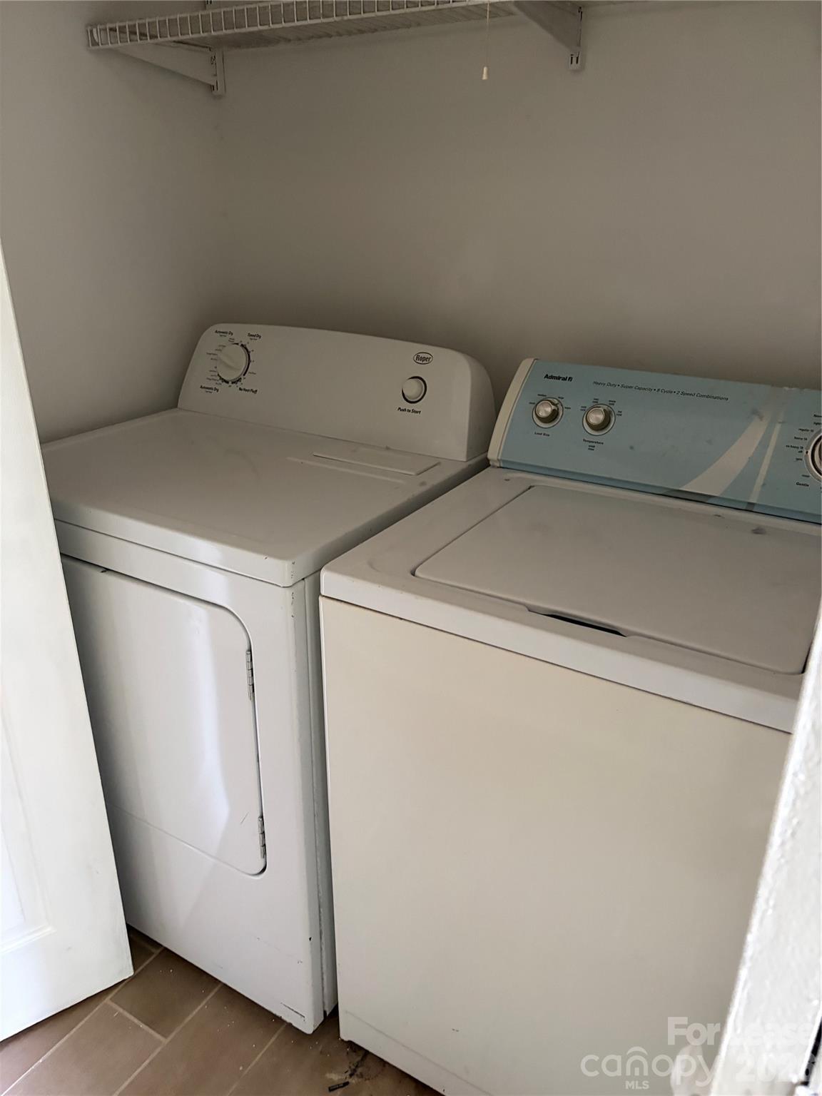 1708 Village Lake Drive Property Photo 11