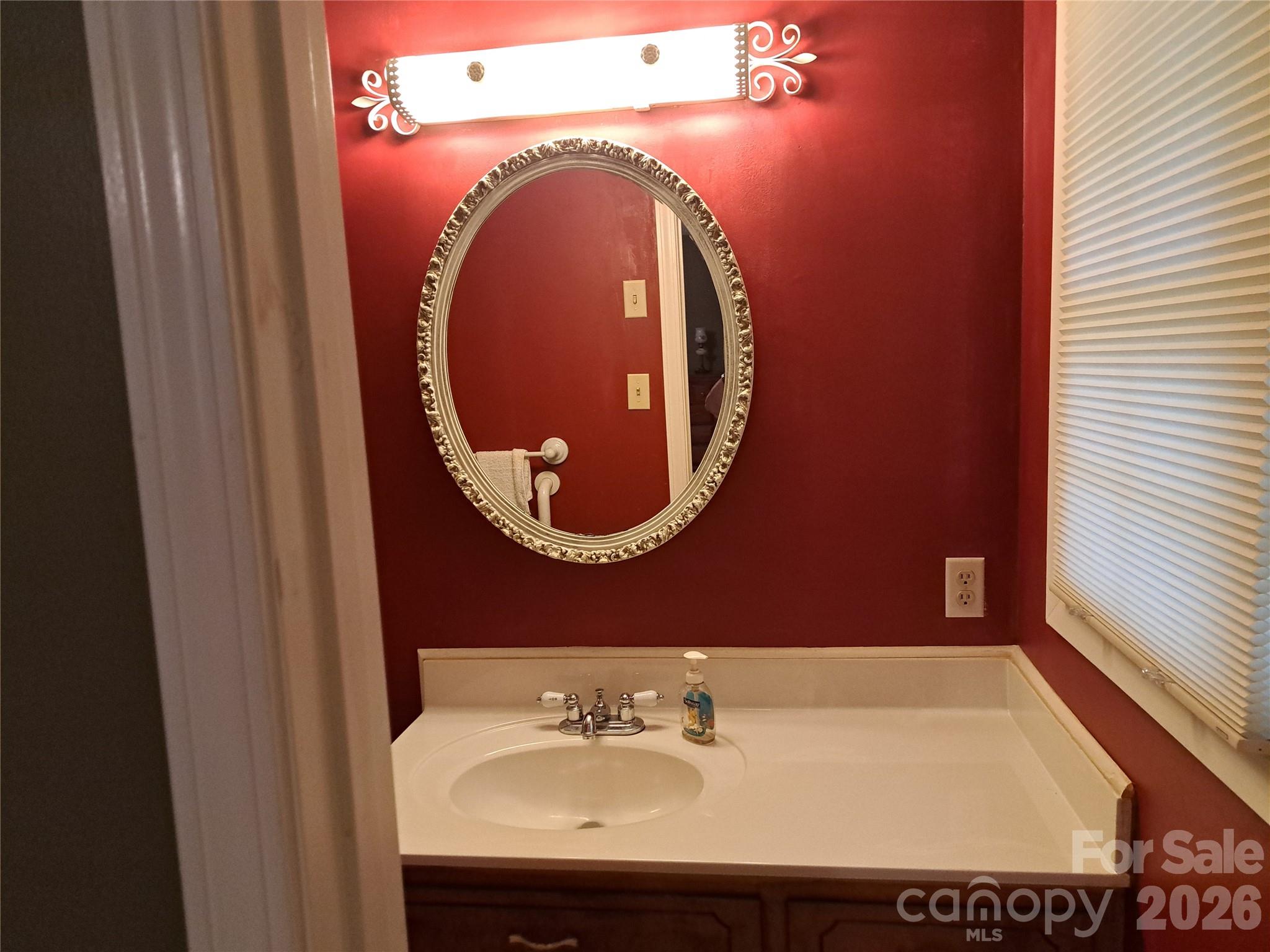 123 Softwind Lane Property Photo 34