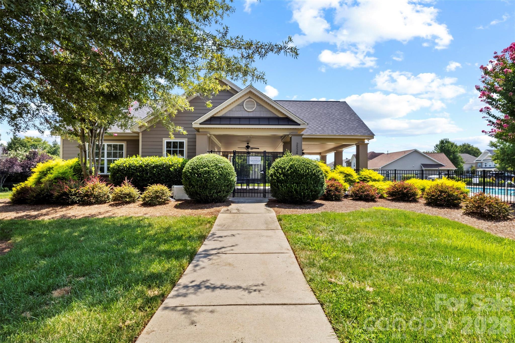 2467 Chatham Drive Property Photo 40