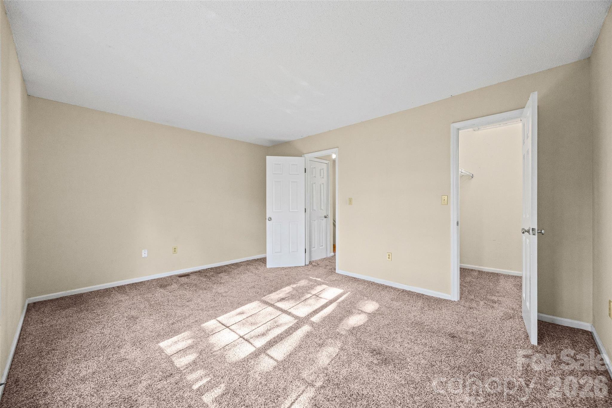 304 Heritage Parkway Property Photo 13