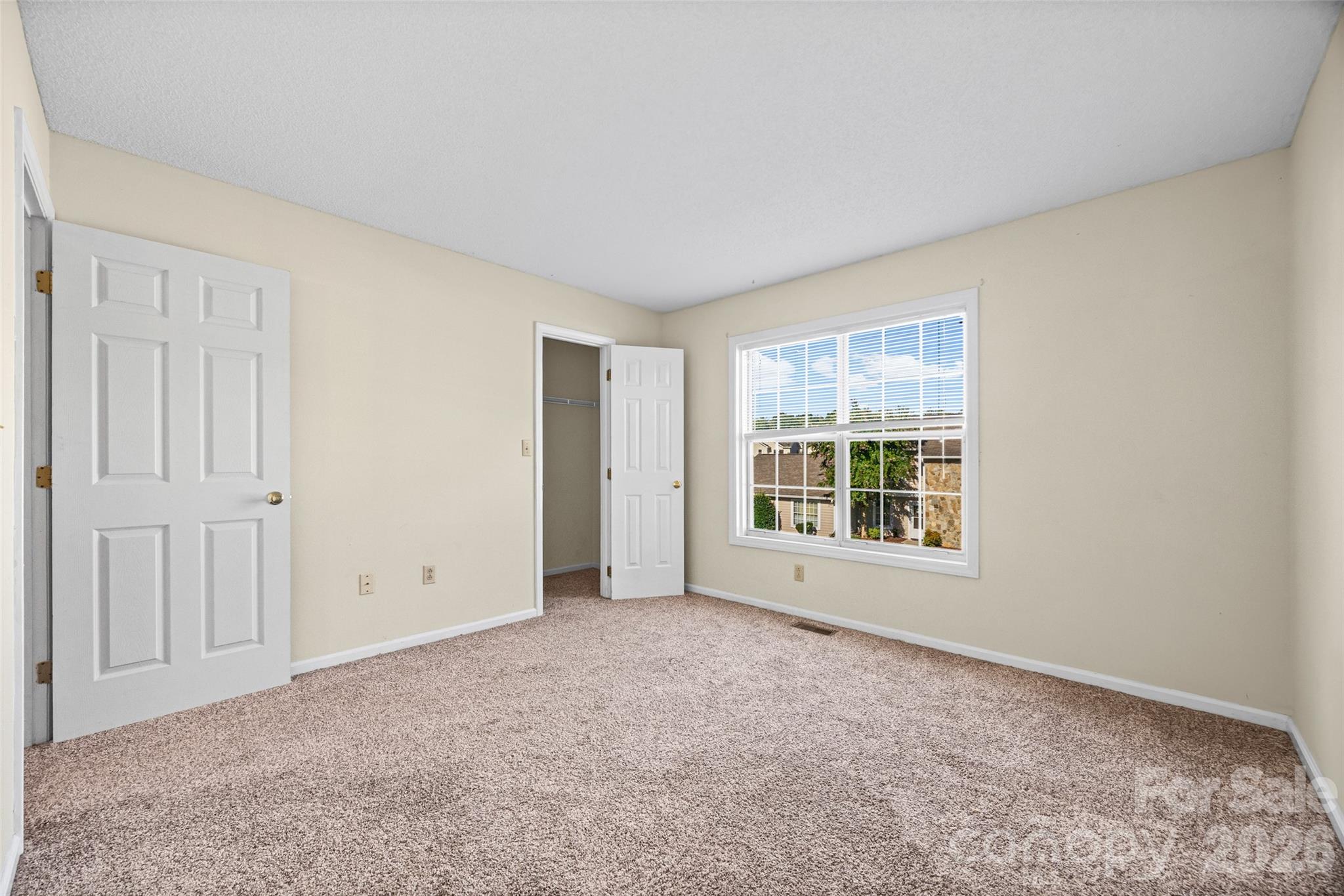 304 Heritage Parkway Property Photo 17