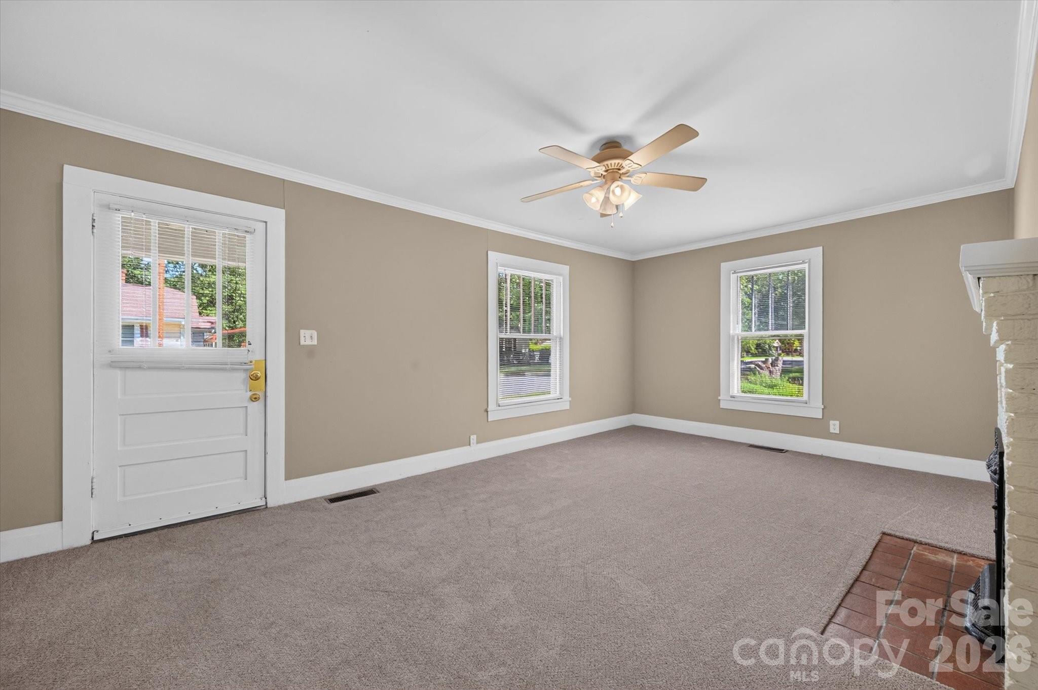 103 N West Street Property Photo 5