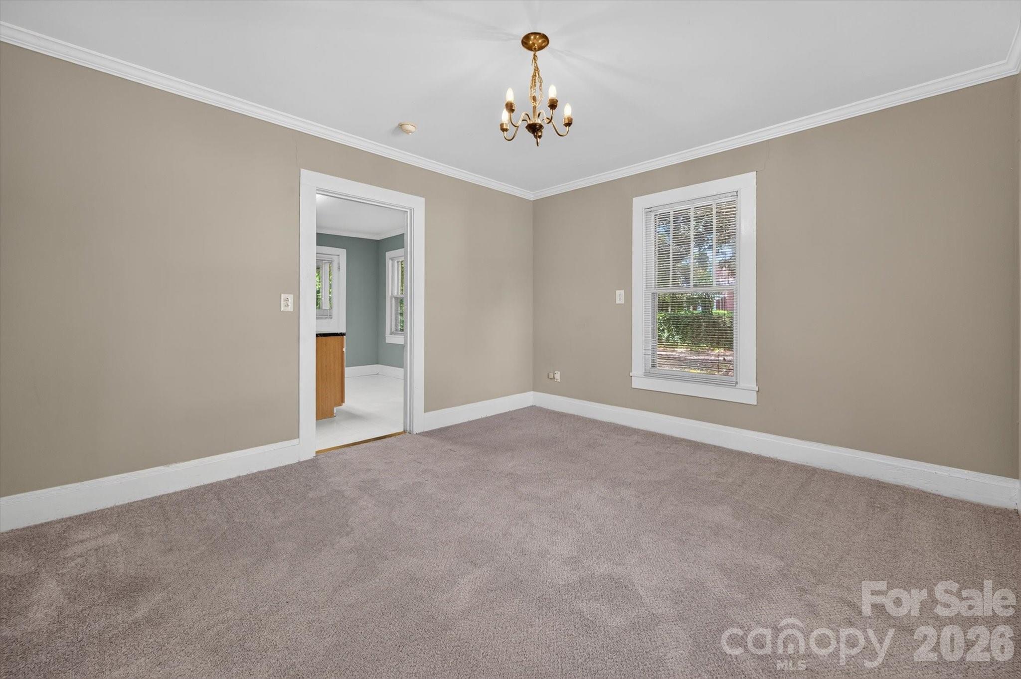 103 N West Street Property Photo 10