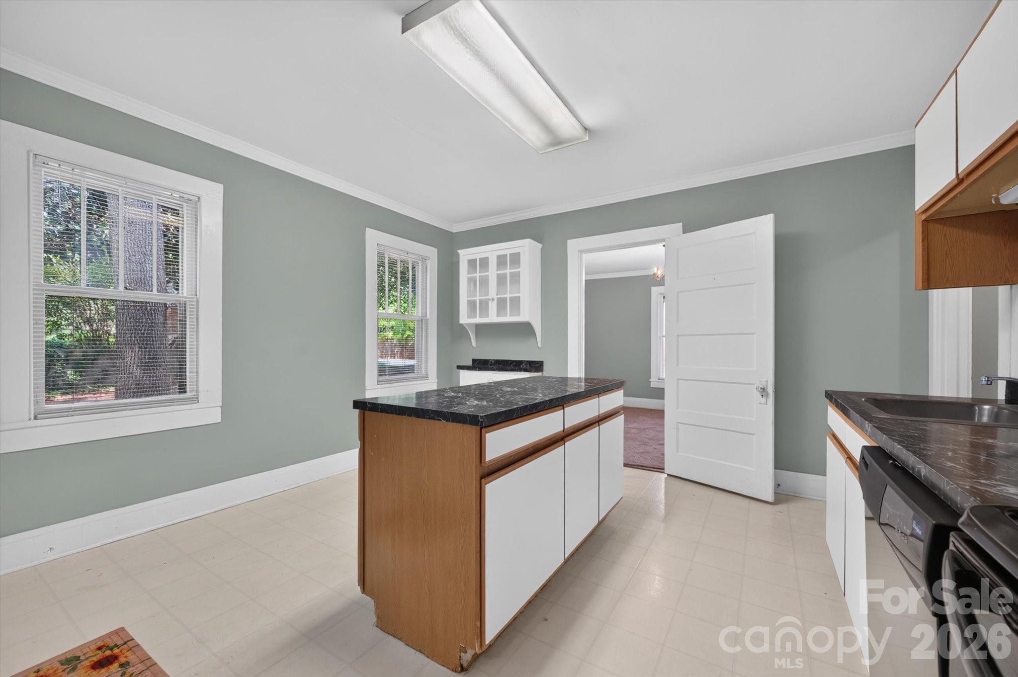 103 N West Street Property Photo 15