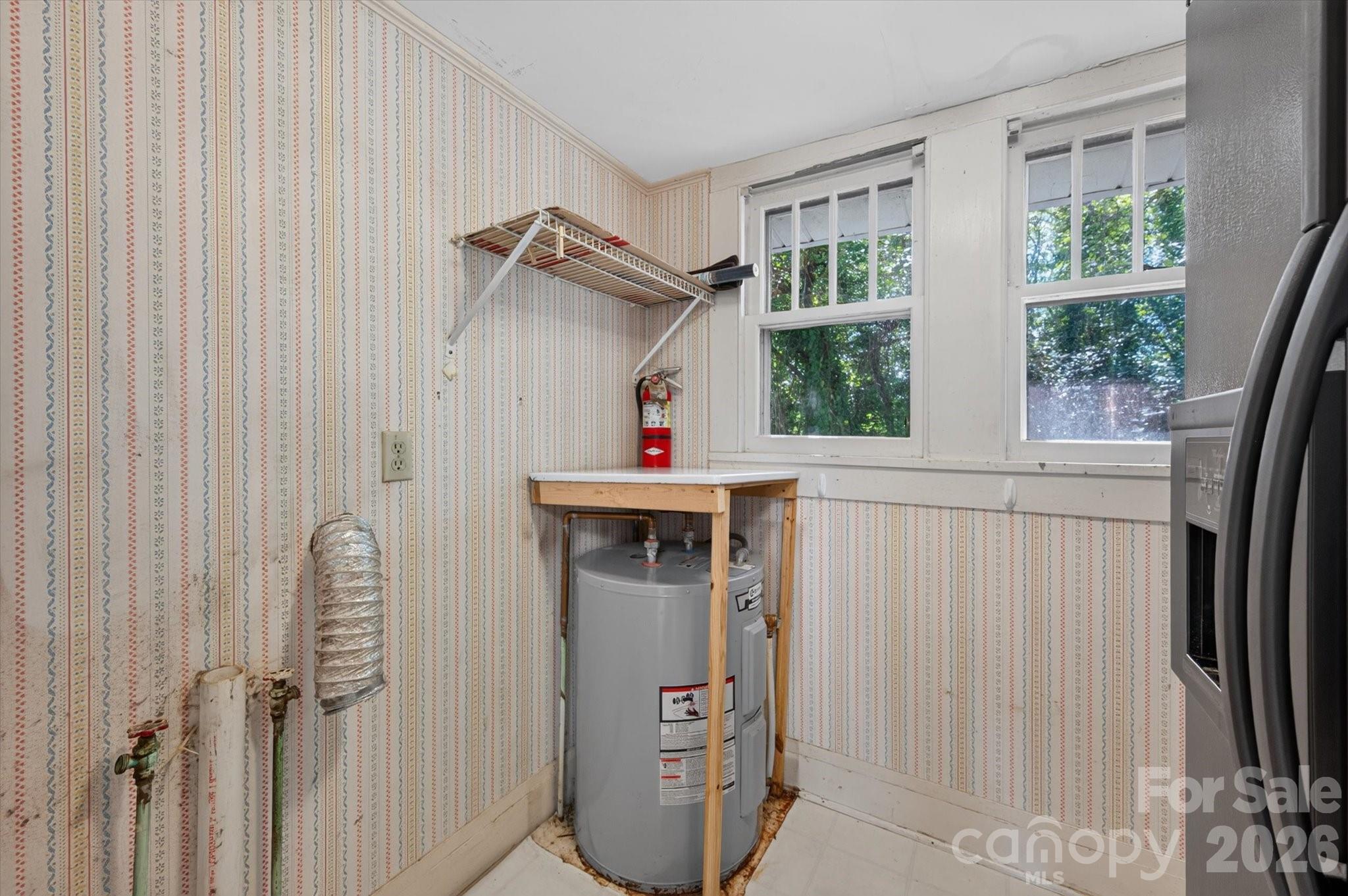 103 N West Street Property Photo 17