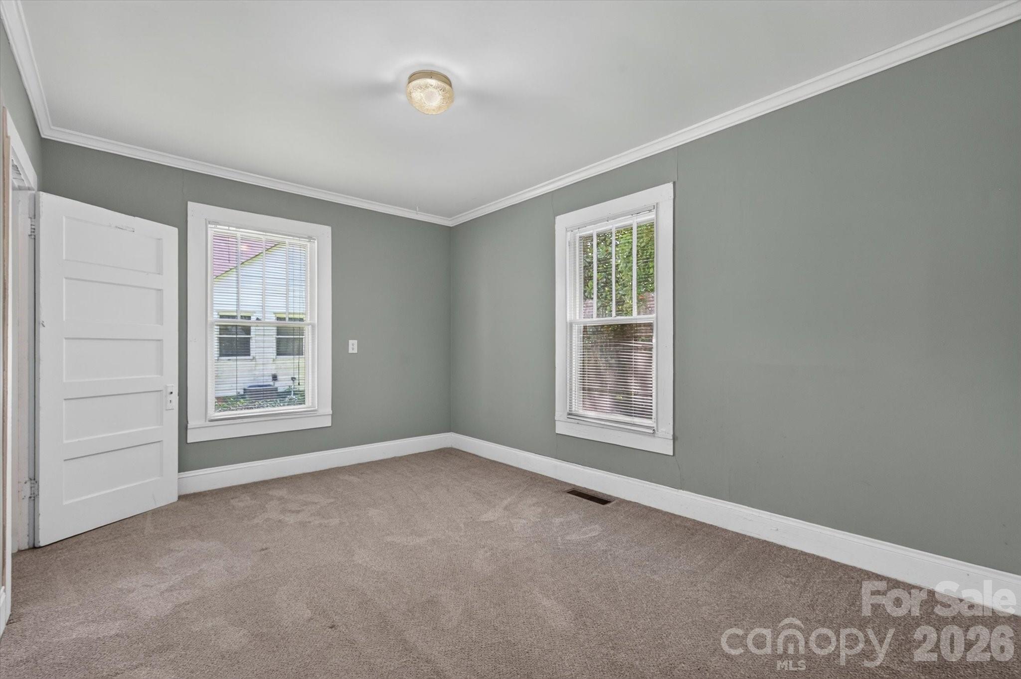 103 N West Street Property Photo 18