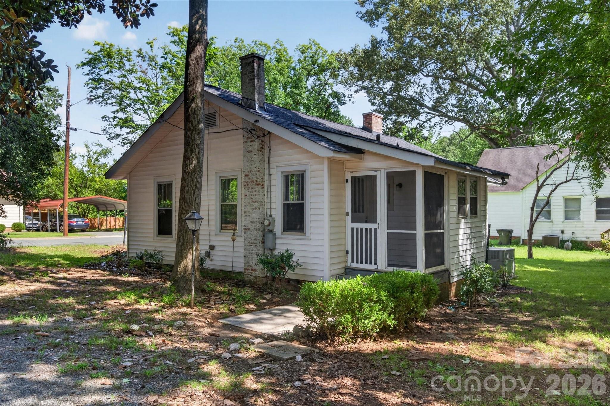 103 N West Street Property Photo 24