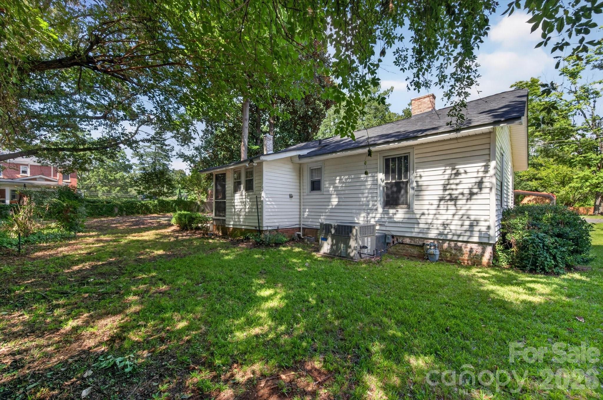 103 N West Street Property Photo 26