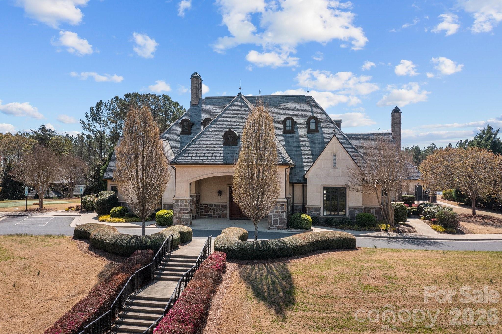 1036 Glade Spring Court Property Photo 2