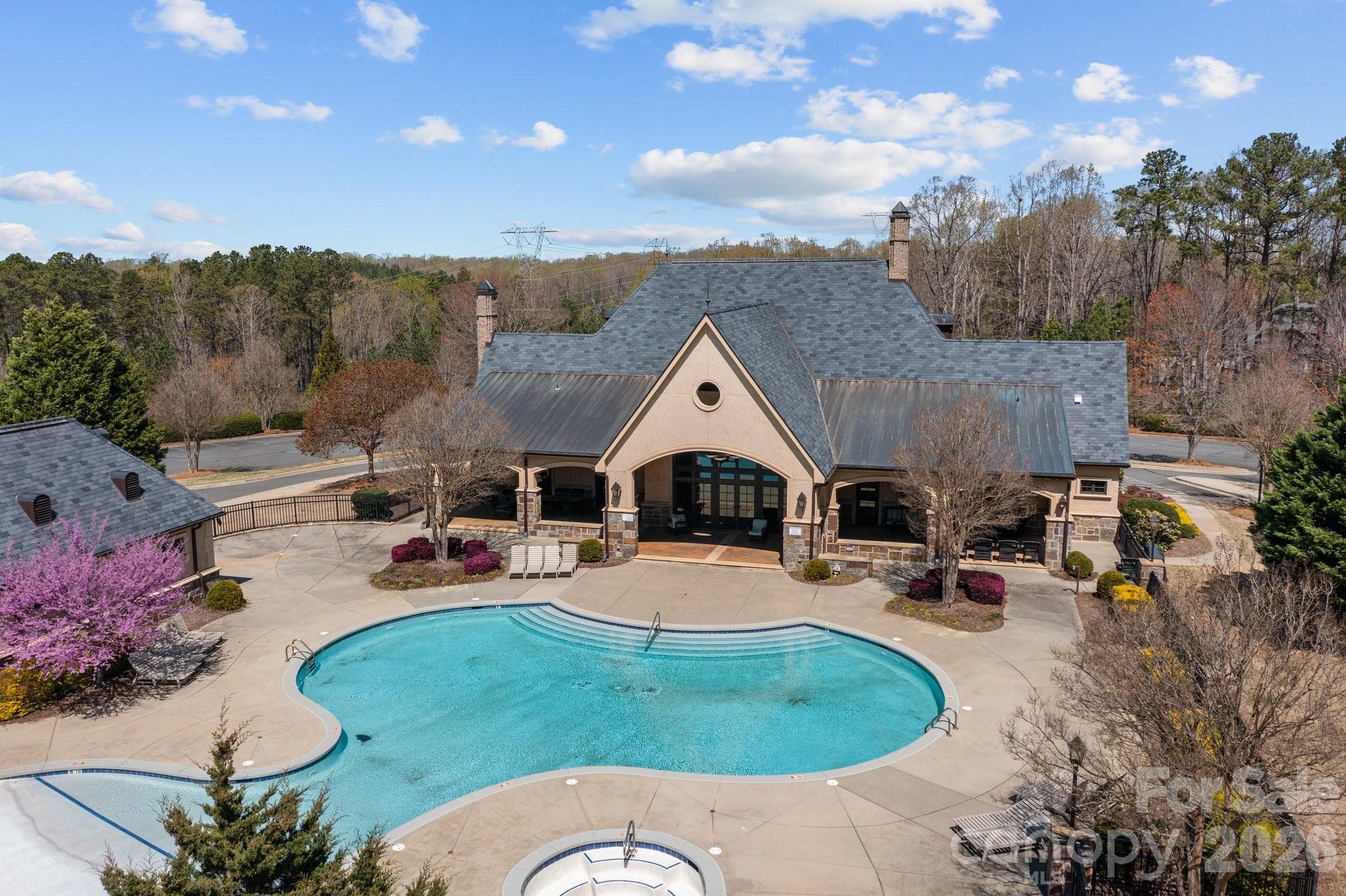 1036 Glade Spring Court Property Photo 5