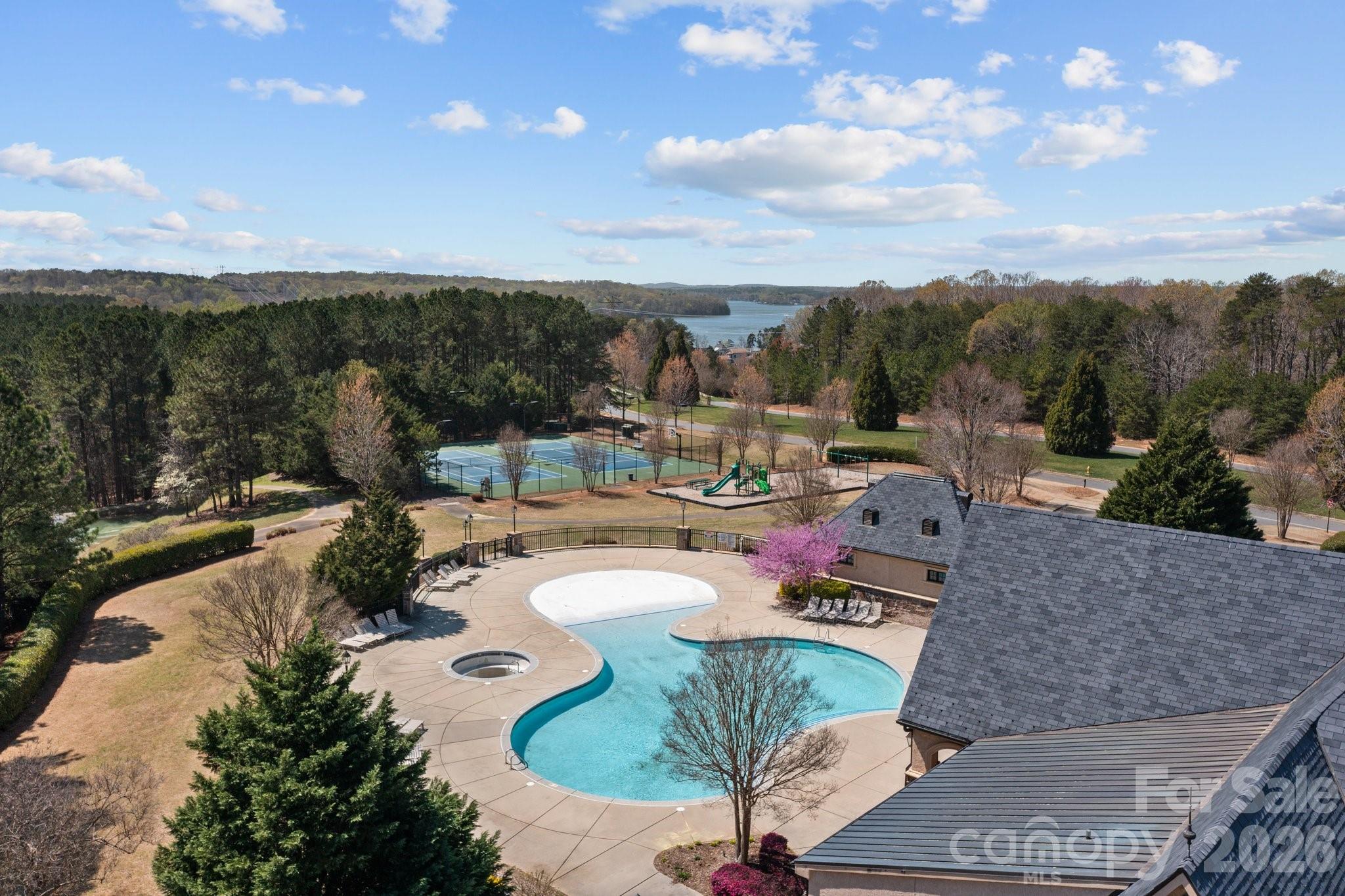 1036 Glade Spring Court Property Photo 6