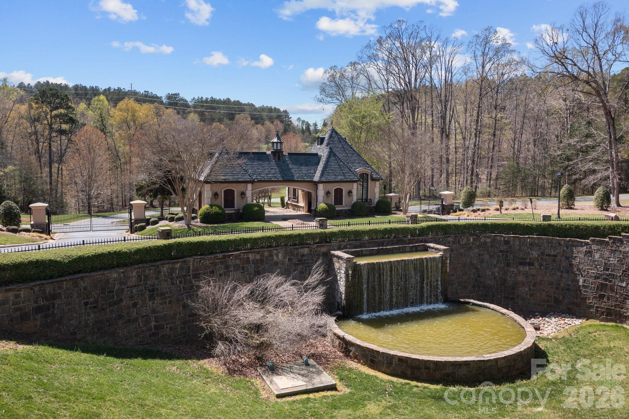 1036 Glade Spring Court Property Photo 14