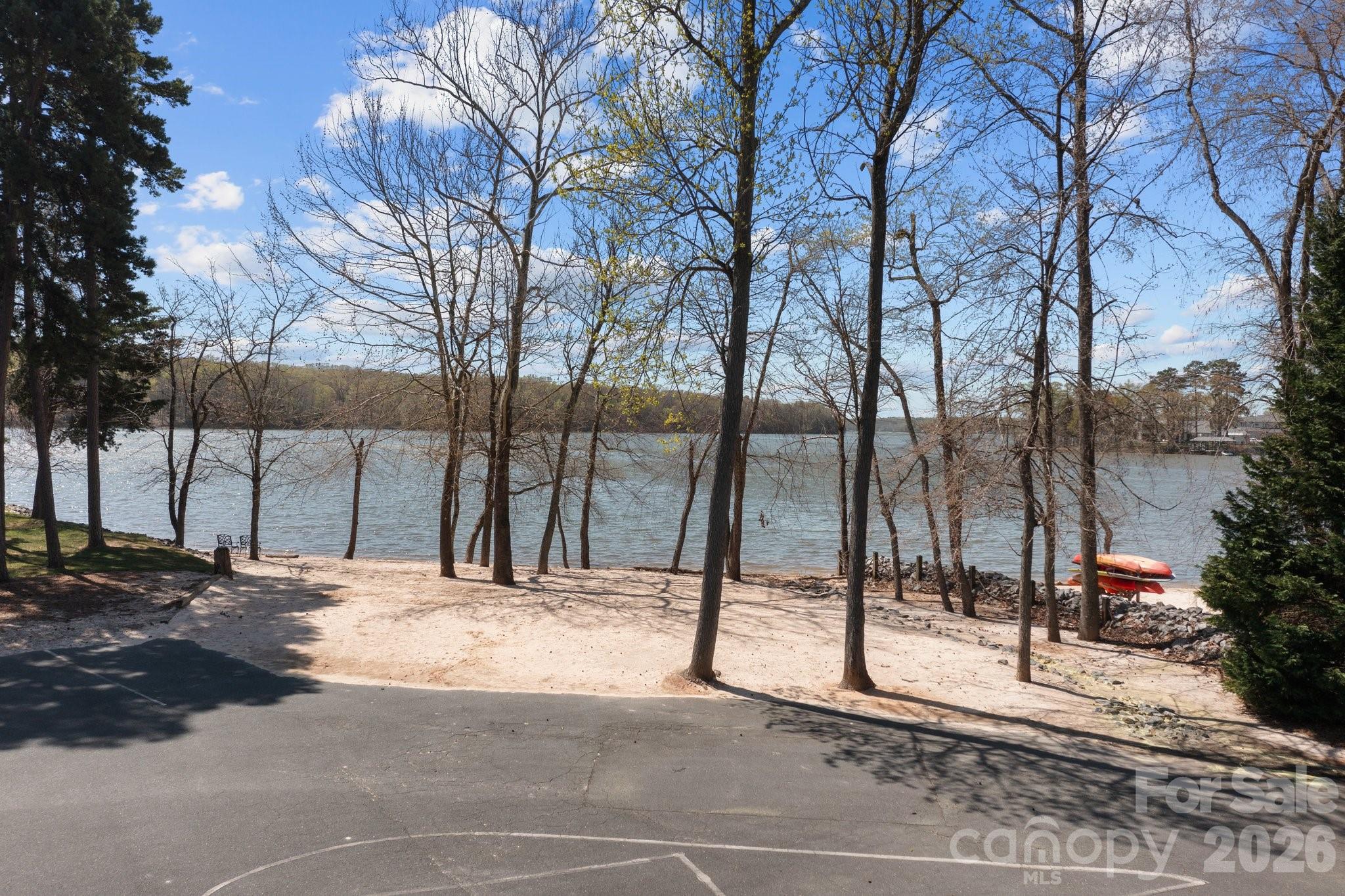 1036 Glade Spring Court Property Photo 18