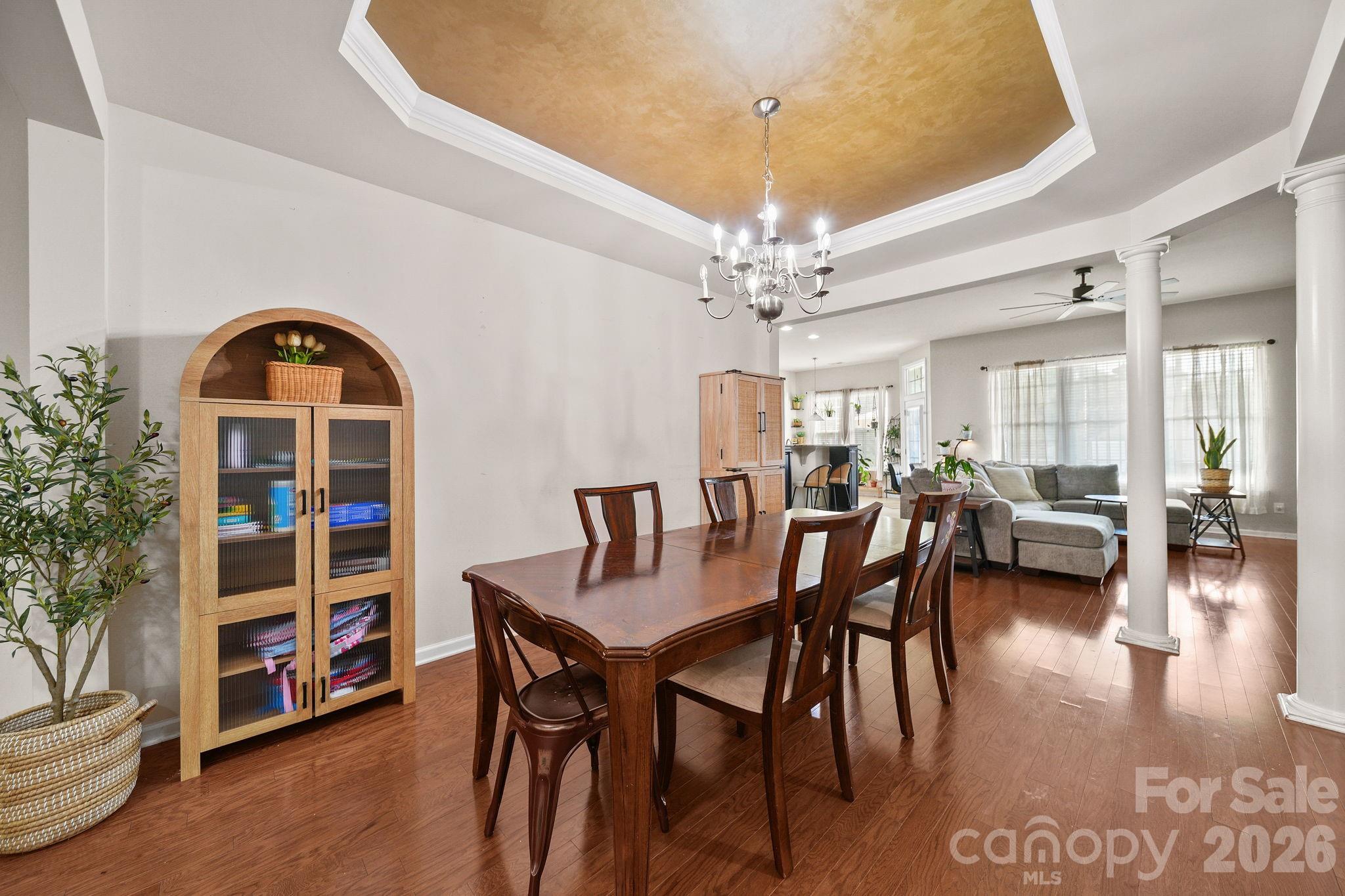 3018 Robusta Court Property Photo 7
