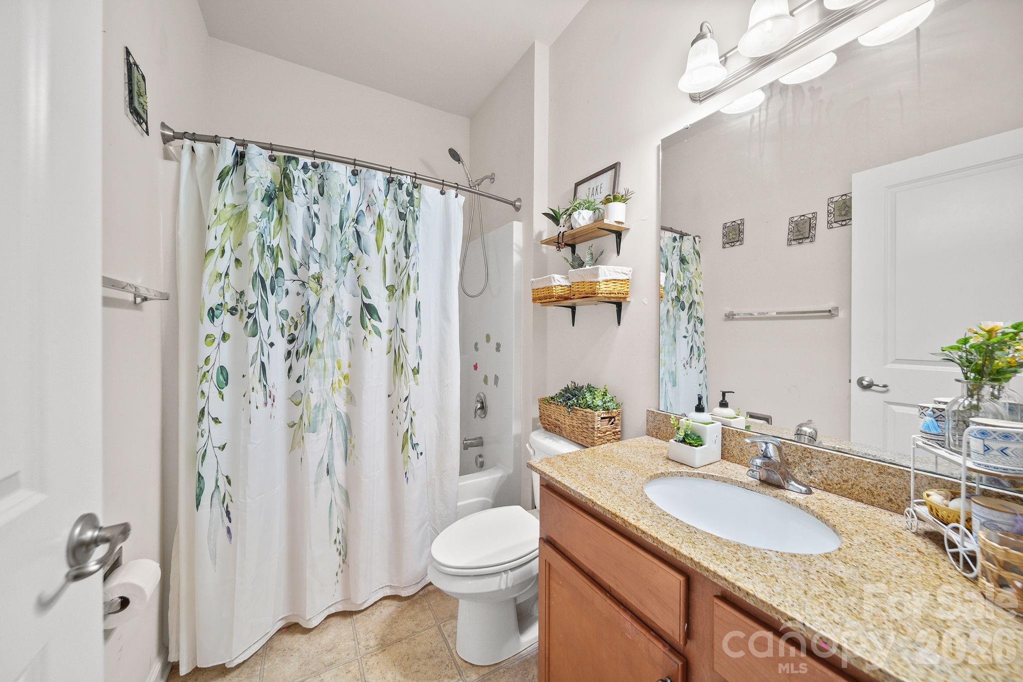 3018 Robusta Court Property Photo 26