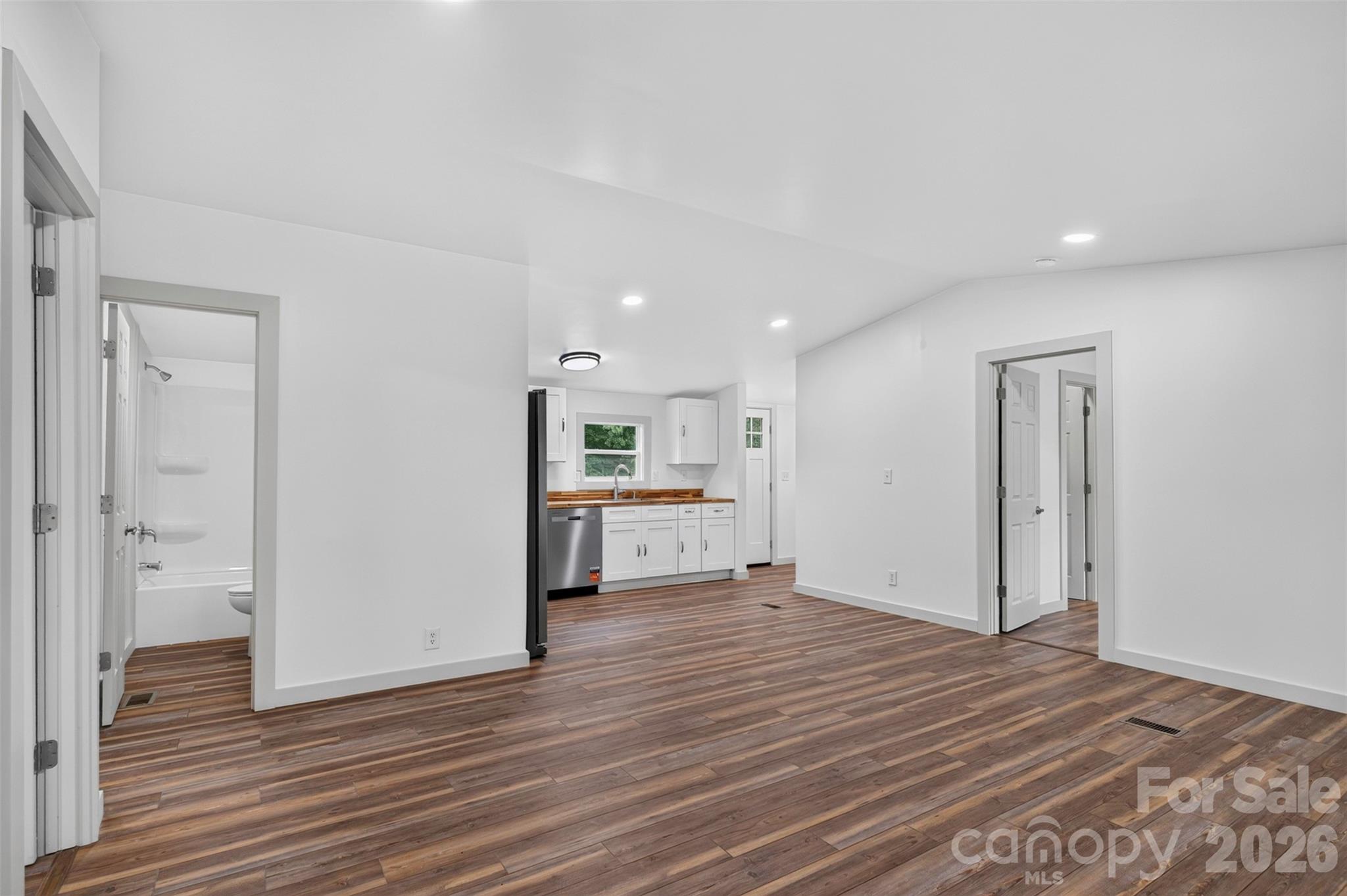 74 Tj Trail Property Photo 9