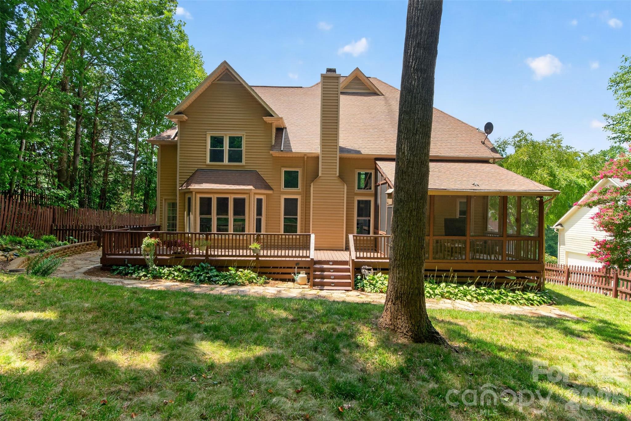 8011 Alba Court Property Photo 35