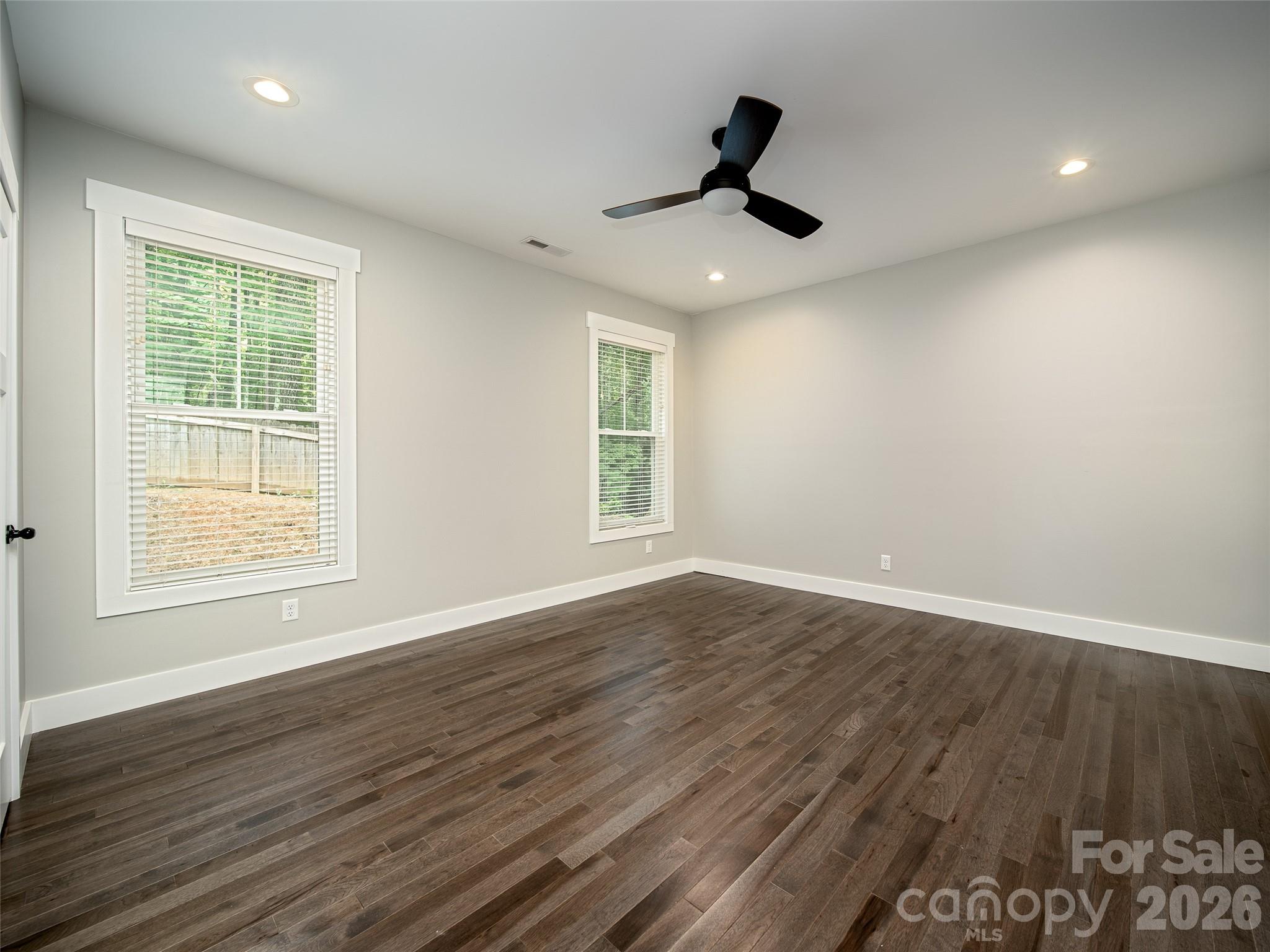 208 Robinson Hollow Drive Property Photo 8