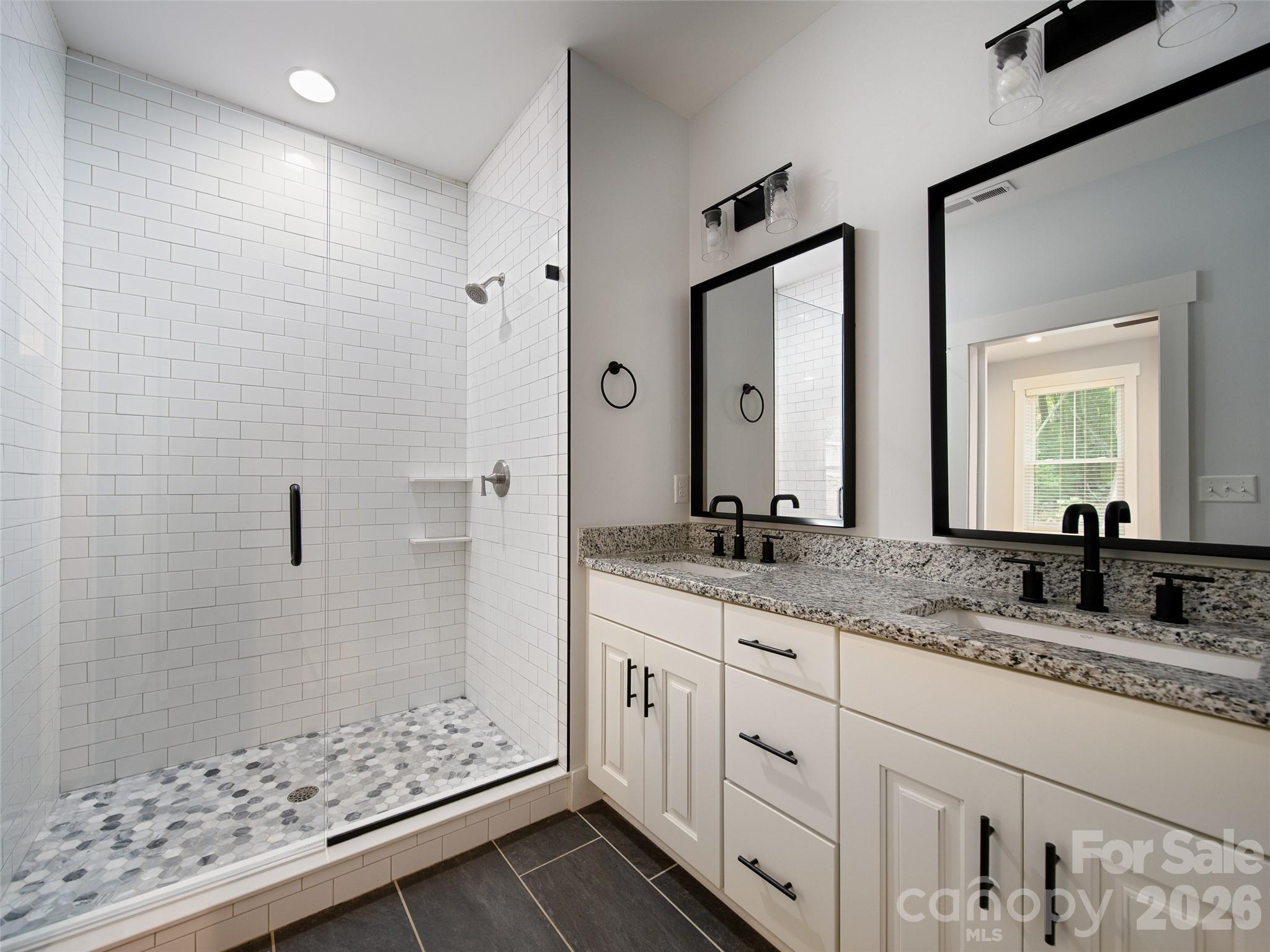 208 Robinson Hollow Drive Property Photo 10