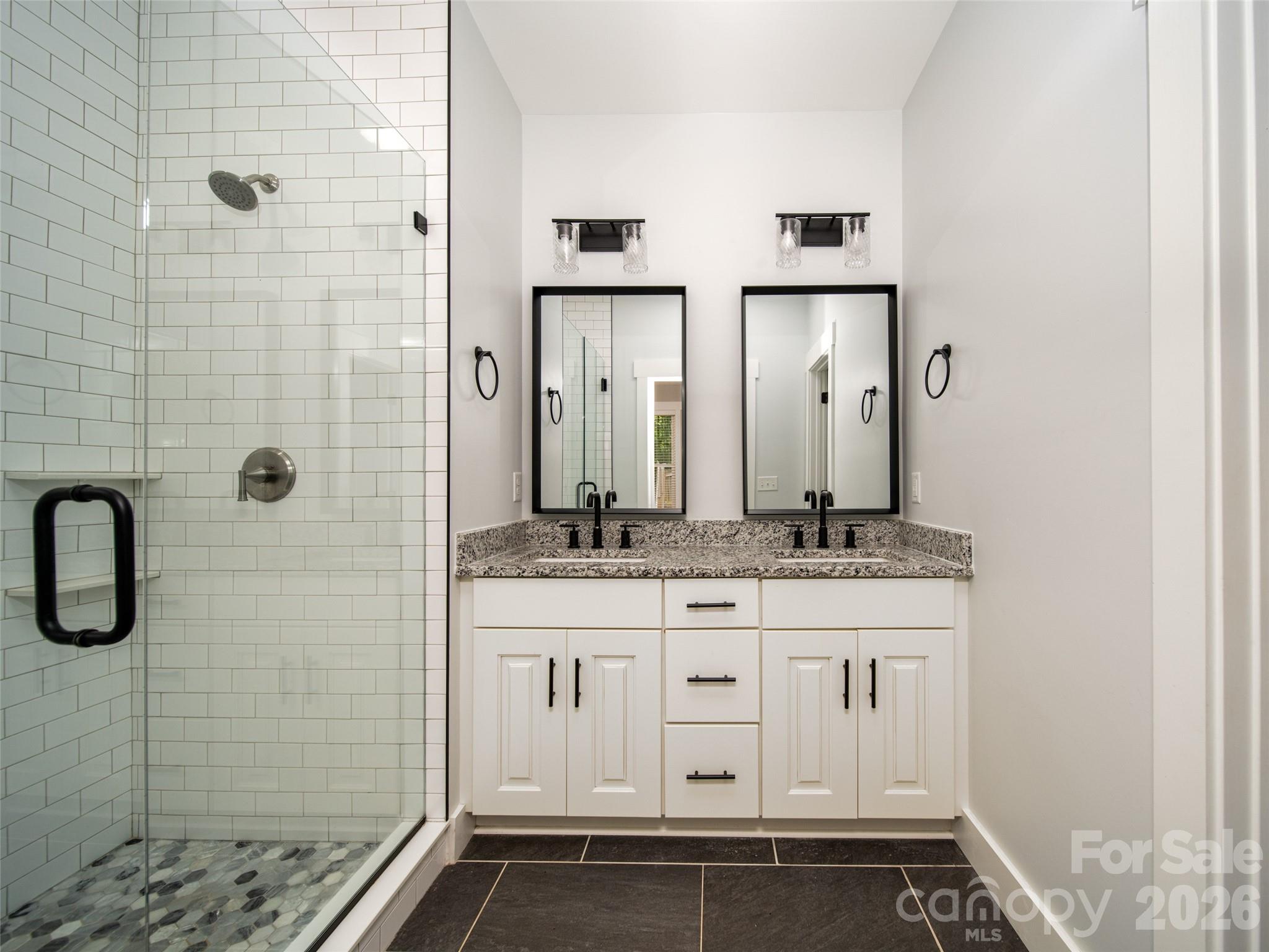 208 Robinson Hollow Drive Property Photo 11