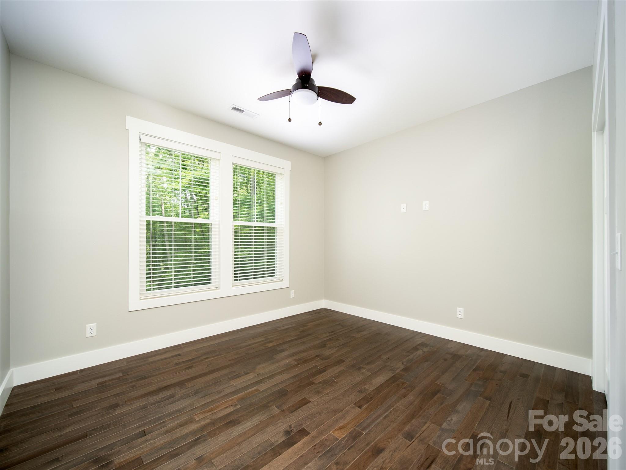 208 Robinson Hollow Drive Property Photo 14