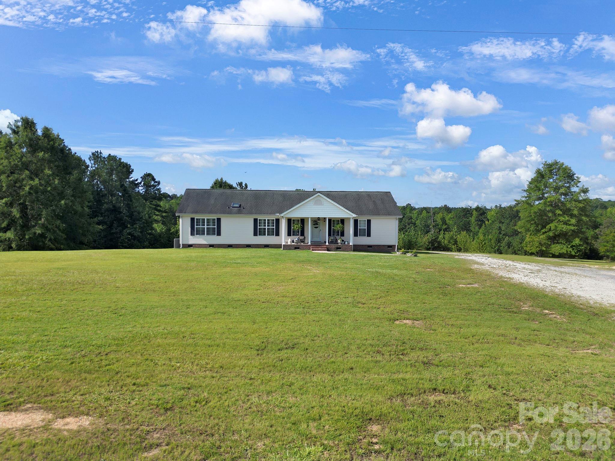 1915 Beach Lane Property Photo 3